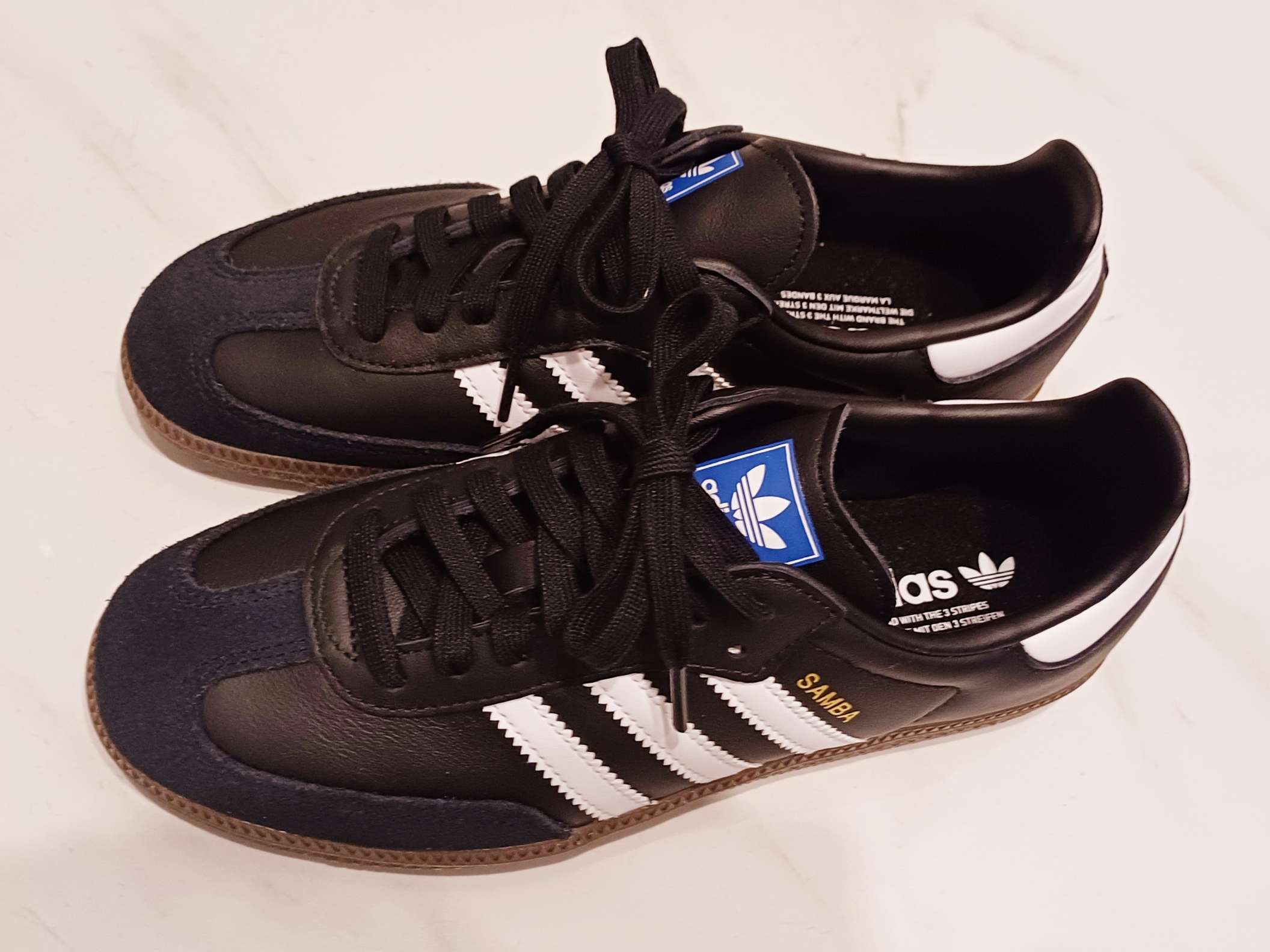 Adidas Samba OG Black White Gum 착용 스타일 - 2