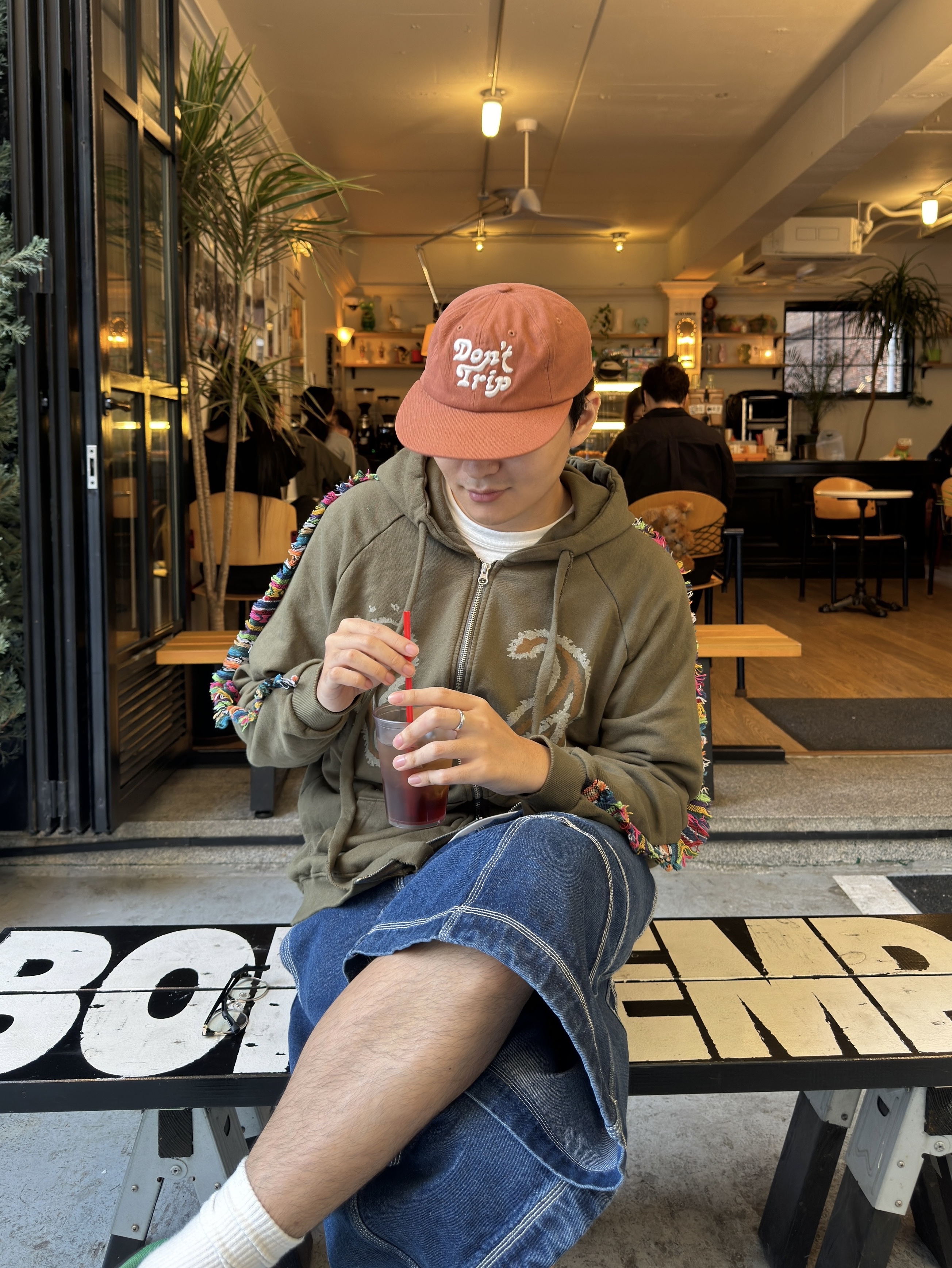 Free & Easy Don't Trip Strapback Hat Rust 착용 스타일 - 4