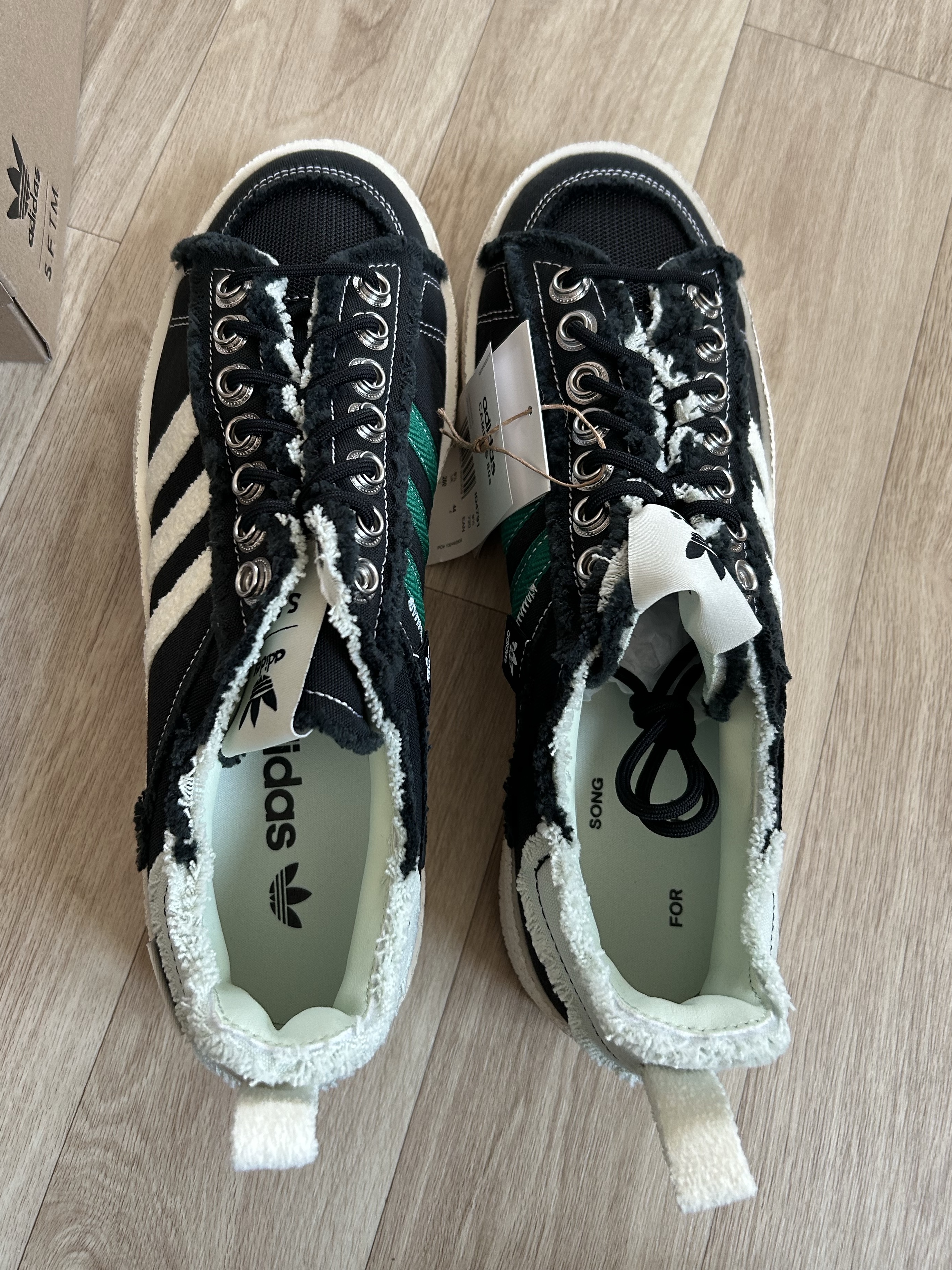 Adidas x Song for the Mute Campus 80s Core Black Cream White 착용 스타일
