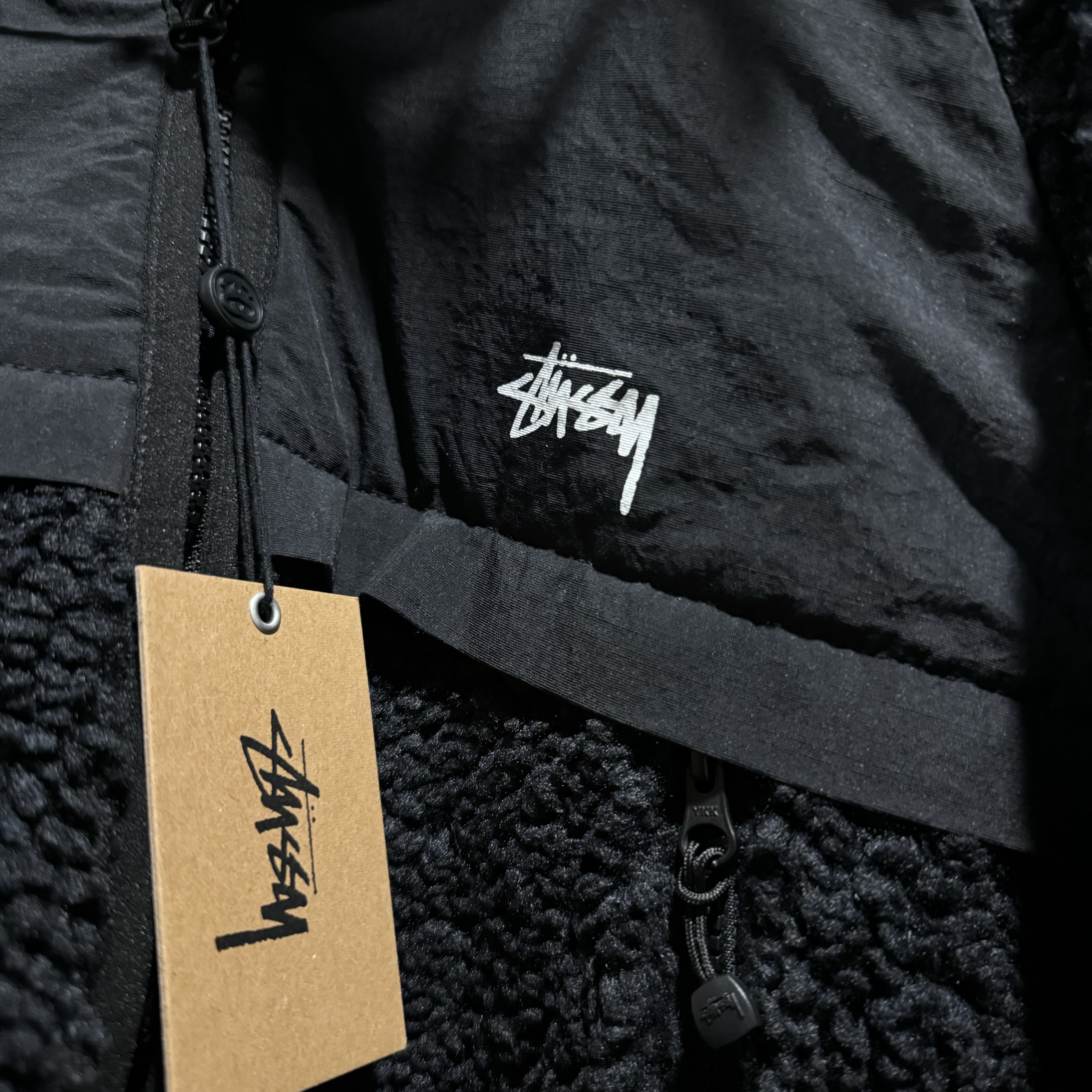 Stussy Sherpa Paneled Hooded Jacket Black 착용 스타일