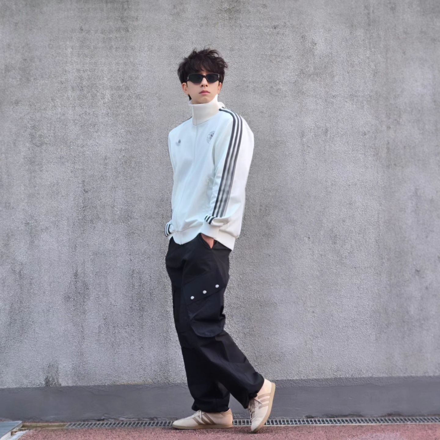 Adidas German Beckenbauer Track Top Off White - KR Sizing, Adidas German Beckenbauer Track Top Off White - US Sizing 착용 스타일 - 1