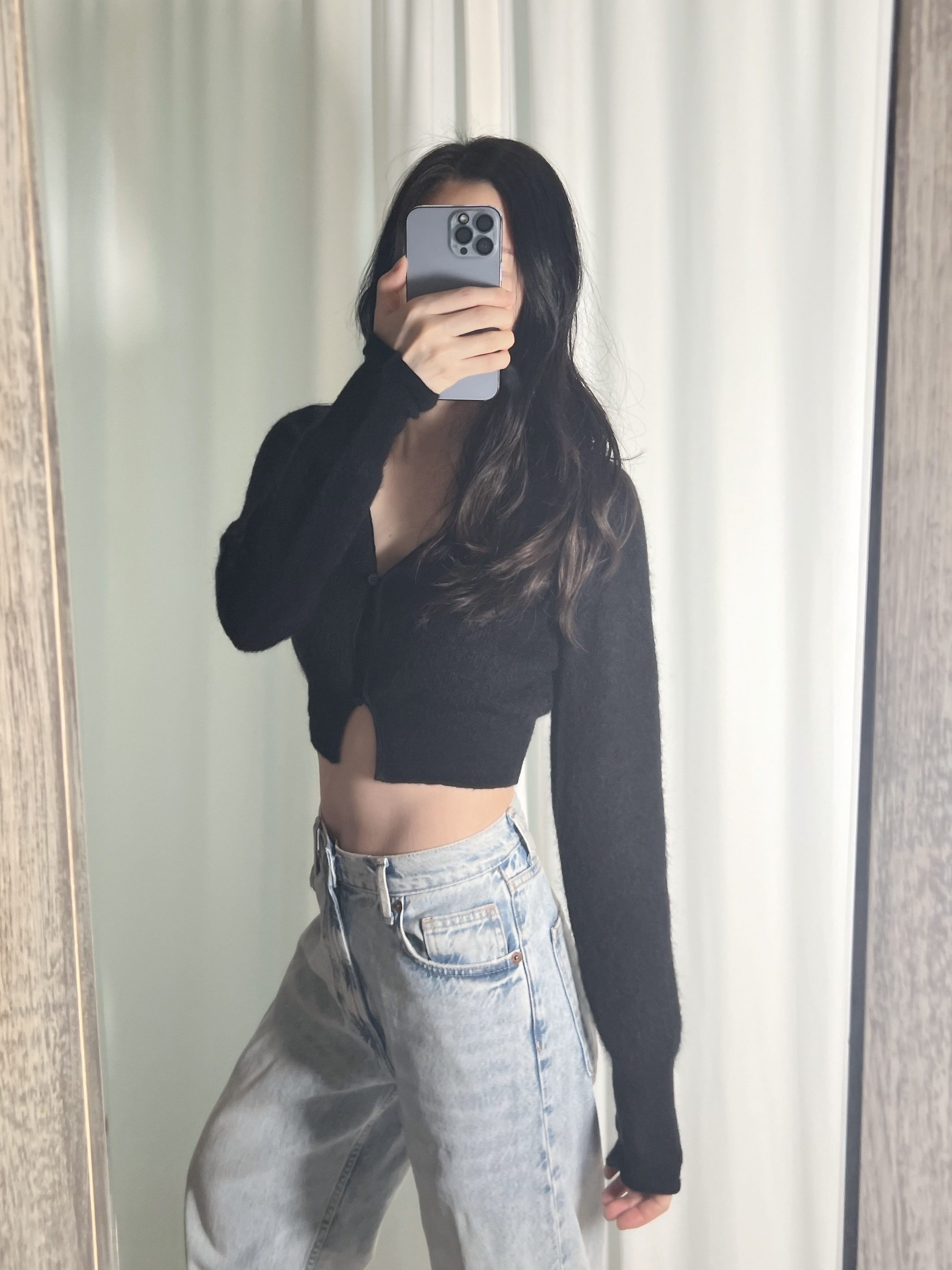 (W) Jacquemus Le Alzou Cropped Mohair Cardigan Black, (W) Jacquemus Le Cardigan Alzou Black 착용 스타일