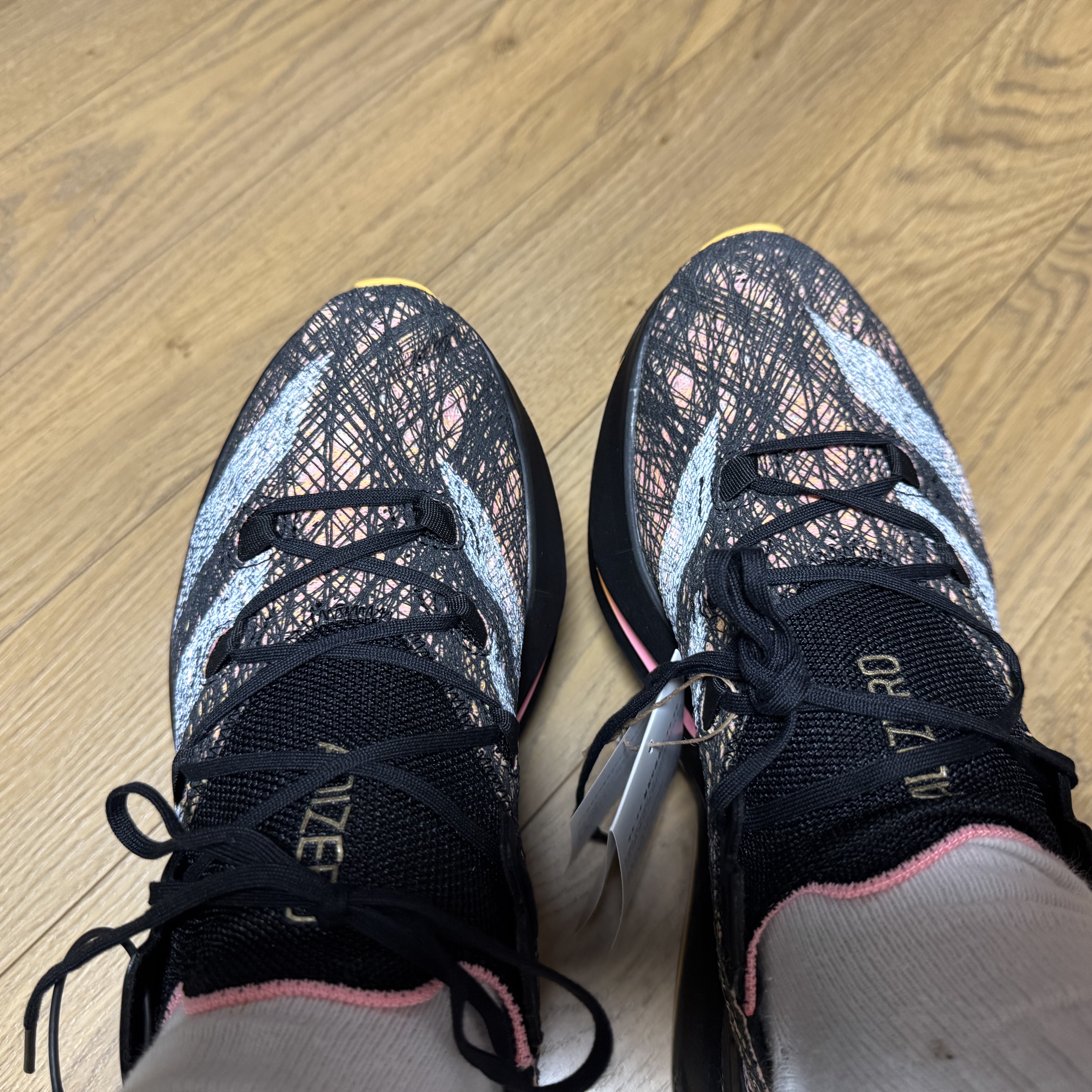 Adidas Adizero Prime X 2 Strung Core Black Zero Metallic Spark 착용 스타일