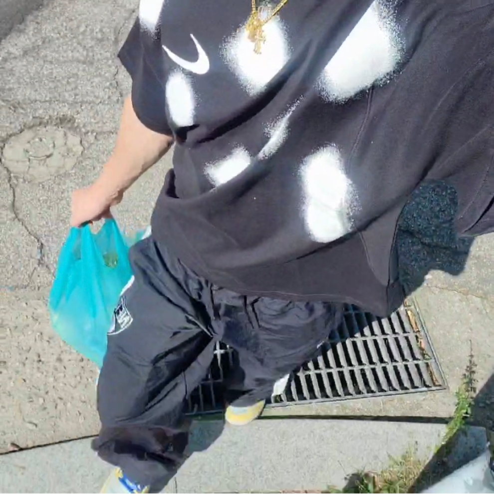 Nike x Off-White NRG Short Sleeve T-Shirt Black, (W) Jordan 1 x Travis Scott Retro Low OG SP Canary 착용 스타일 - 2