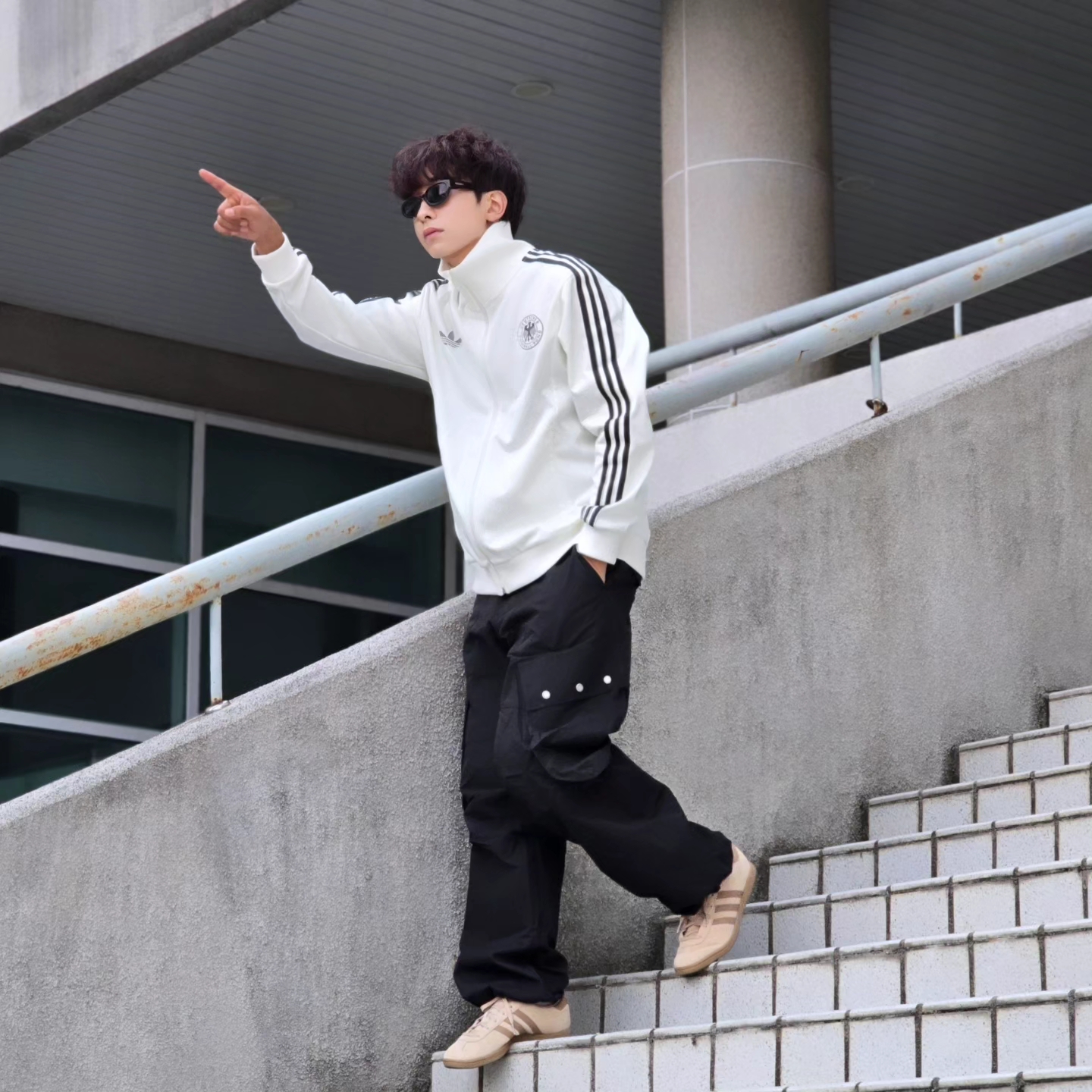 Adidas German Beckenbauer Track Top Off White - KR Sizing, Adidas German Beckenbauer Track Top Off White - US Sizing 착용 스타일 - 5