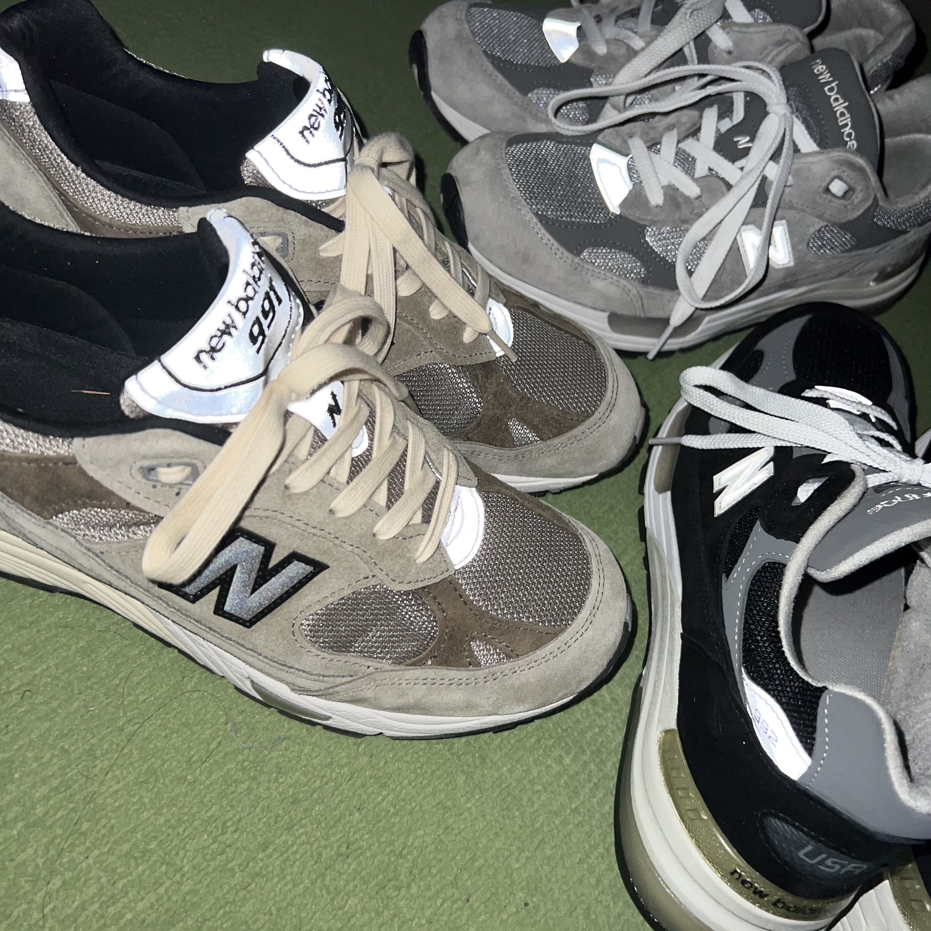 New Balance 992 Made in USA Grey - D Standard, New Balance 992 Made in USA Black Grey 착용 스타일