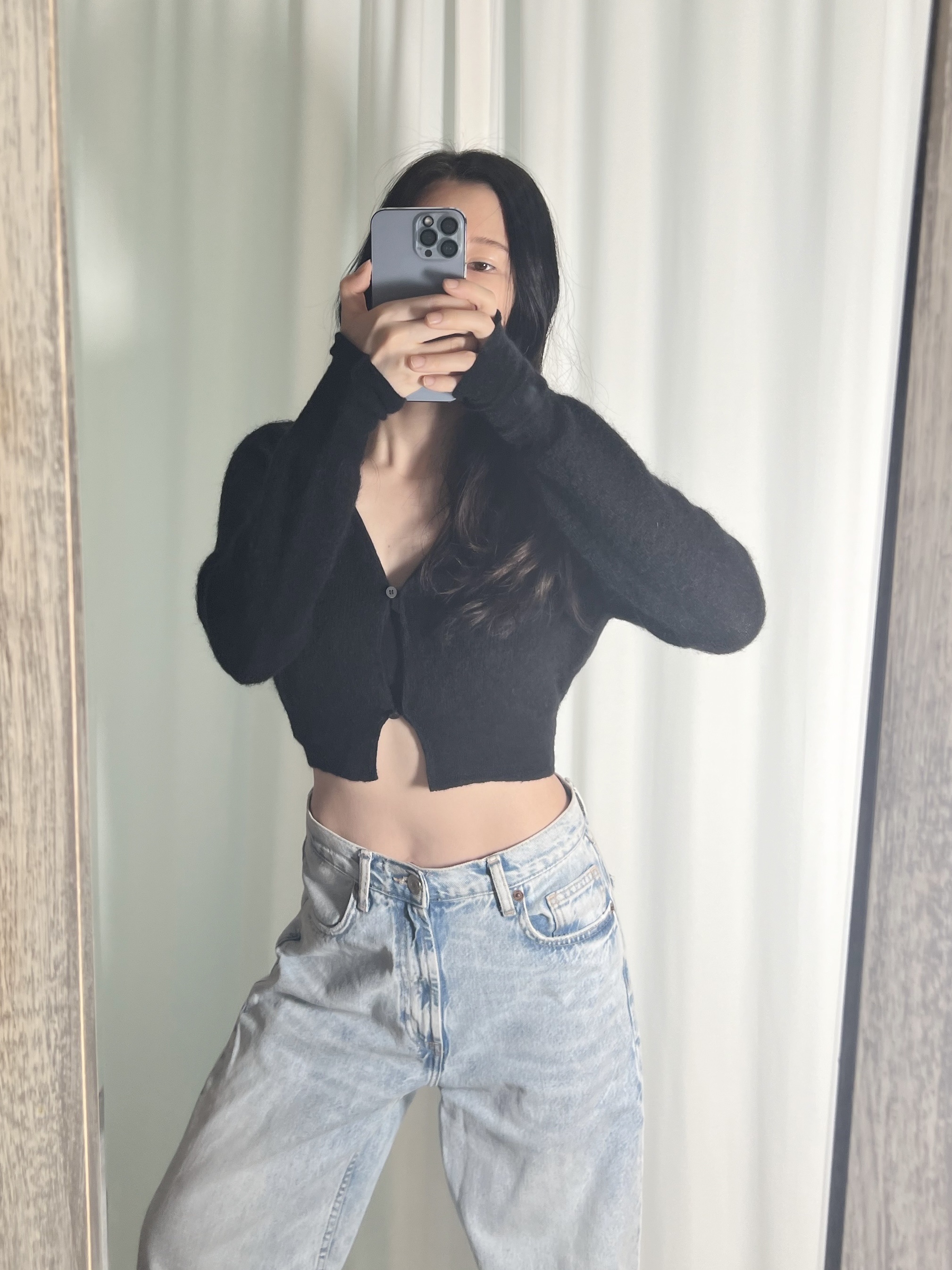 (W) Jacquemus Le Alzou Cropped Mohair Cardigan Black, (W) Jacquemus Le Cardigan Alzou Black 착용 스타일