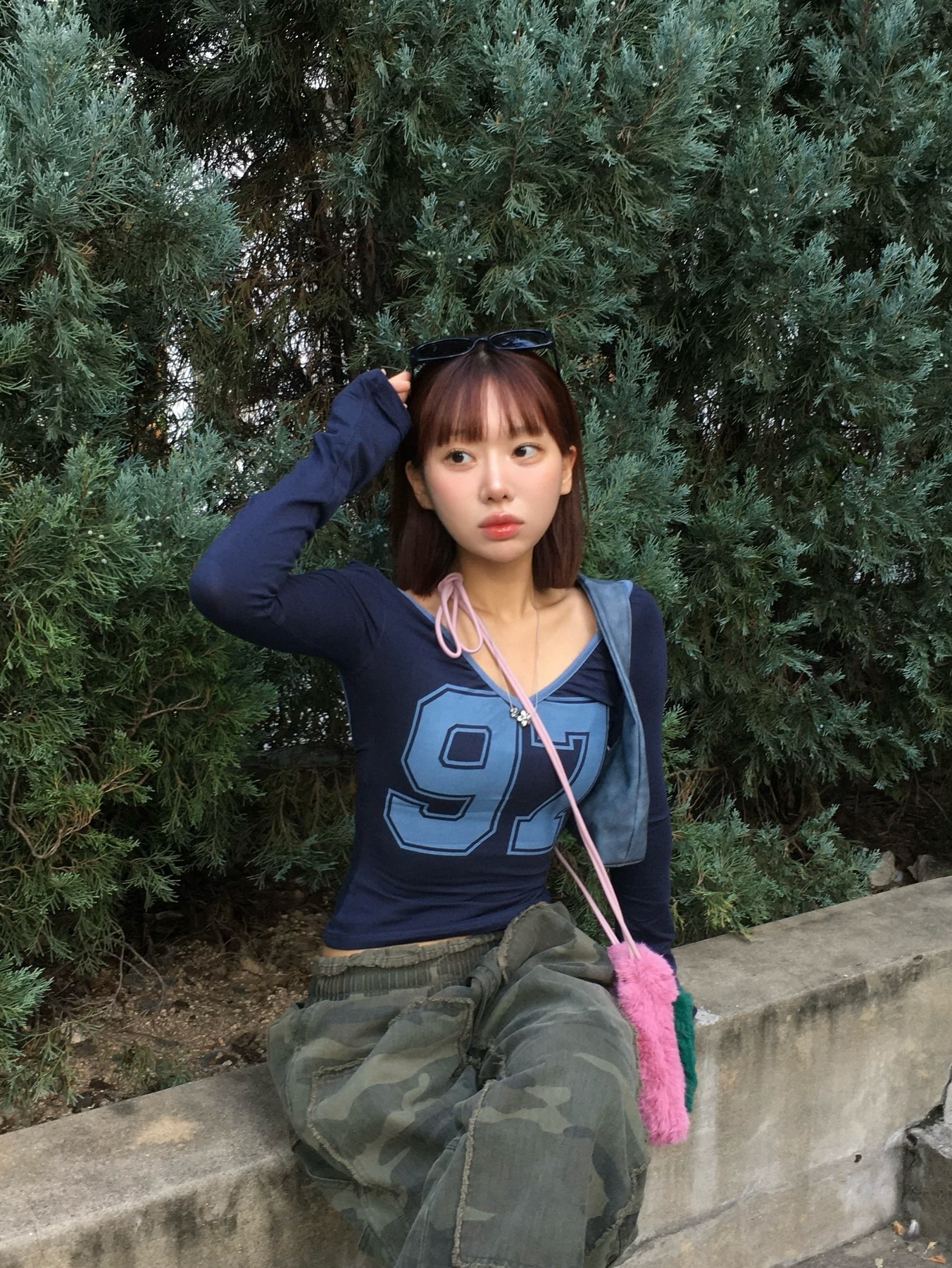 Hono Report Fur Mini Bag & Brooch Pink Green, Hono Report Fur Mini Bag & Brooch Navy Gray 착용 스타일