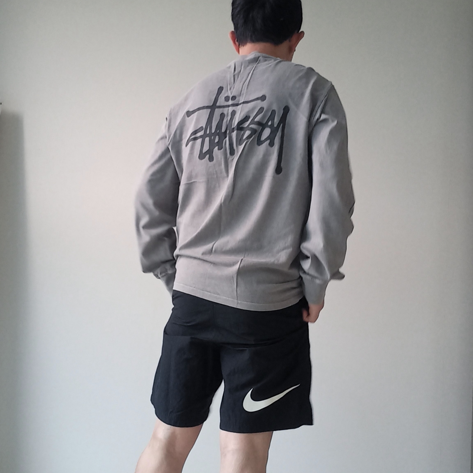 Nike x Stussy Shorts Black (FJ9167-010), Stussy Basic Stussy Pigment Dyed LS T-Shirt Grey 2022 착용 스타일 - 2