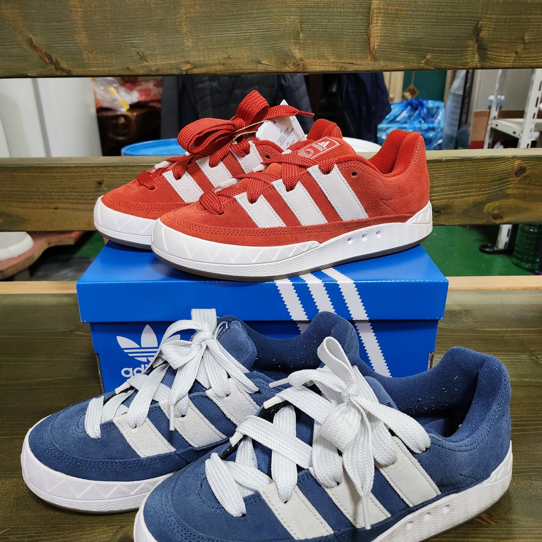 Adidas Adimatic Preloved Red Core White 착용 스타일 - 2