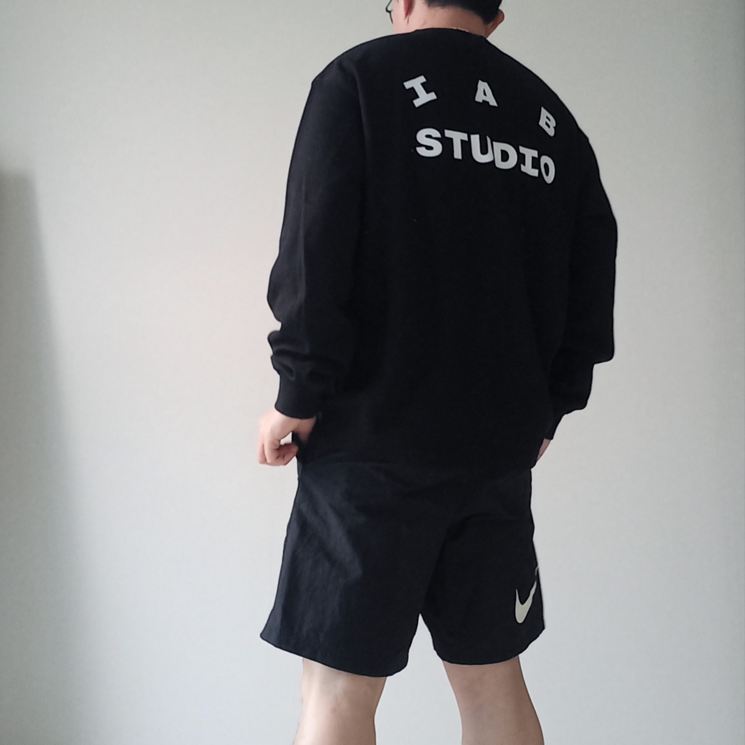 IAB Studio Long Sleeve Black - 23FW, Nike x Stussy Shorts Black (FJ9167-010) 착용 스타일 - 2