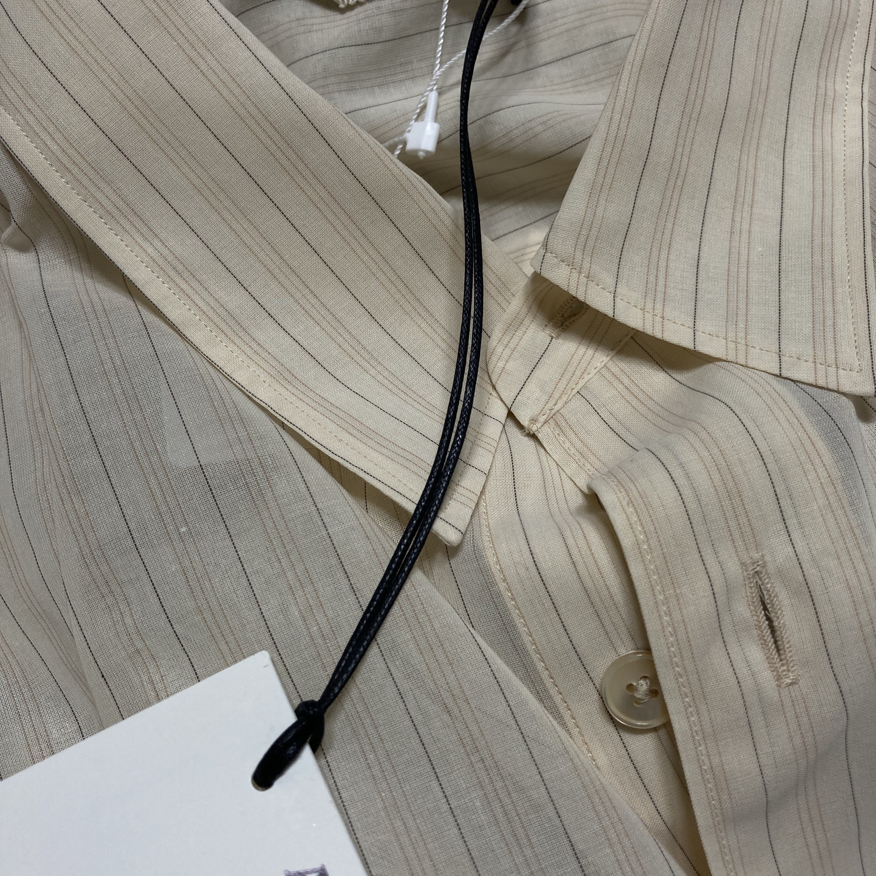 Auralee Hard Twist Finx Organdy Stripe Shirt Light Beige Stripe, Asics x Beams Gel-Kayano 14 Gore-Tex Black 착용 스타일 - 2