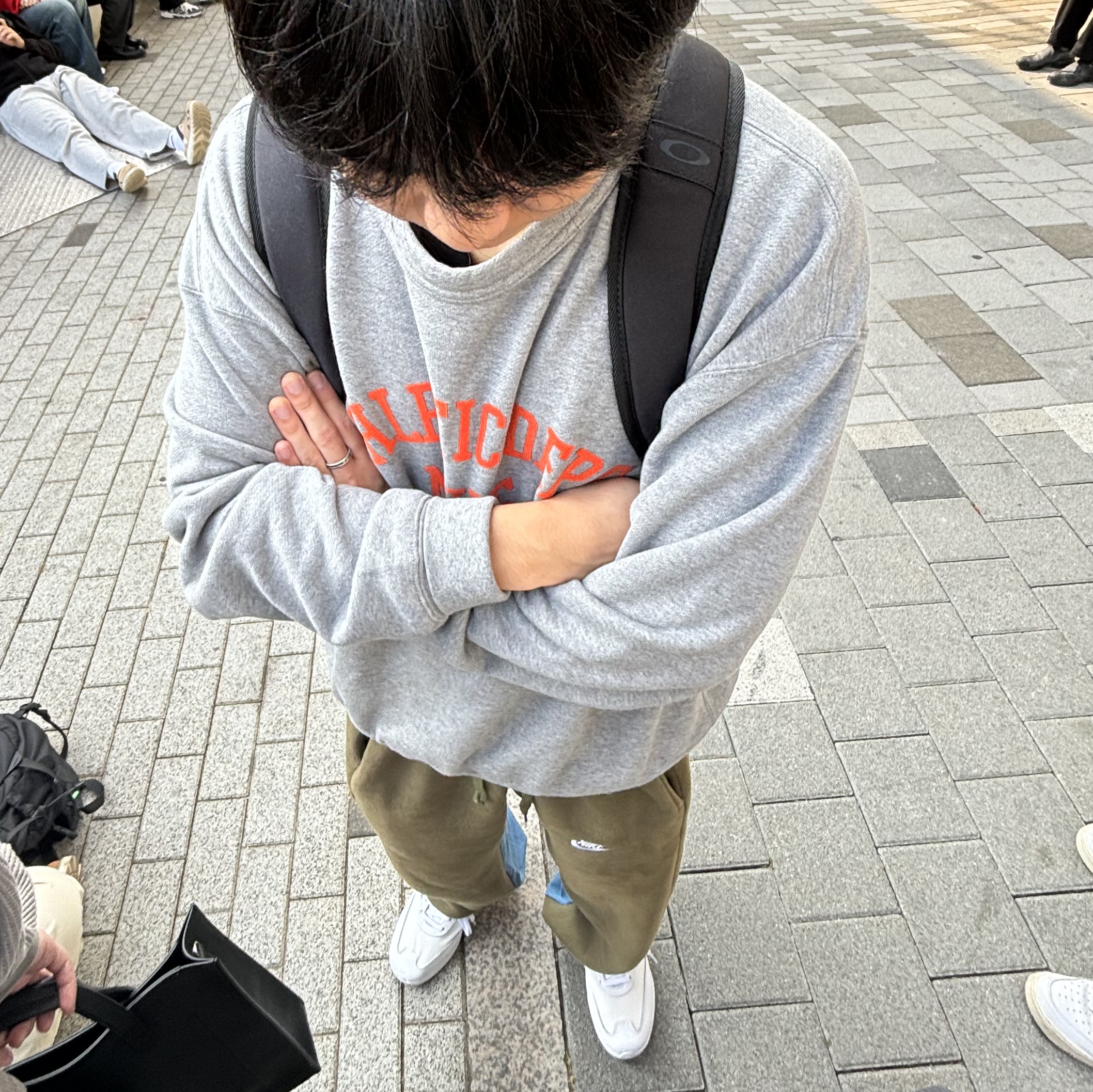 Salomon x Comme des Garcons SR90 White, Nike NSW Trend Fleece Crew Heather Grey - Asia 착용 스타일