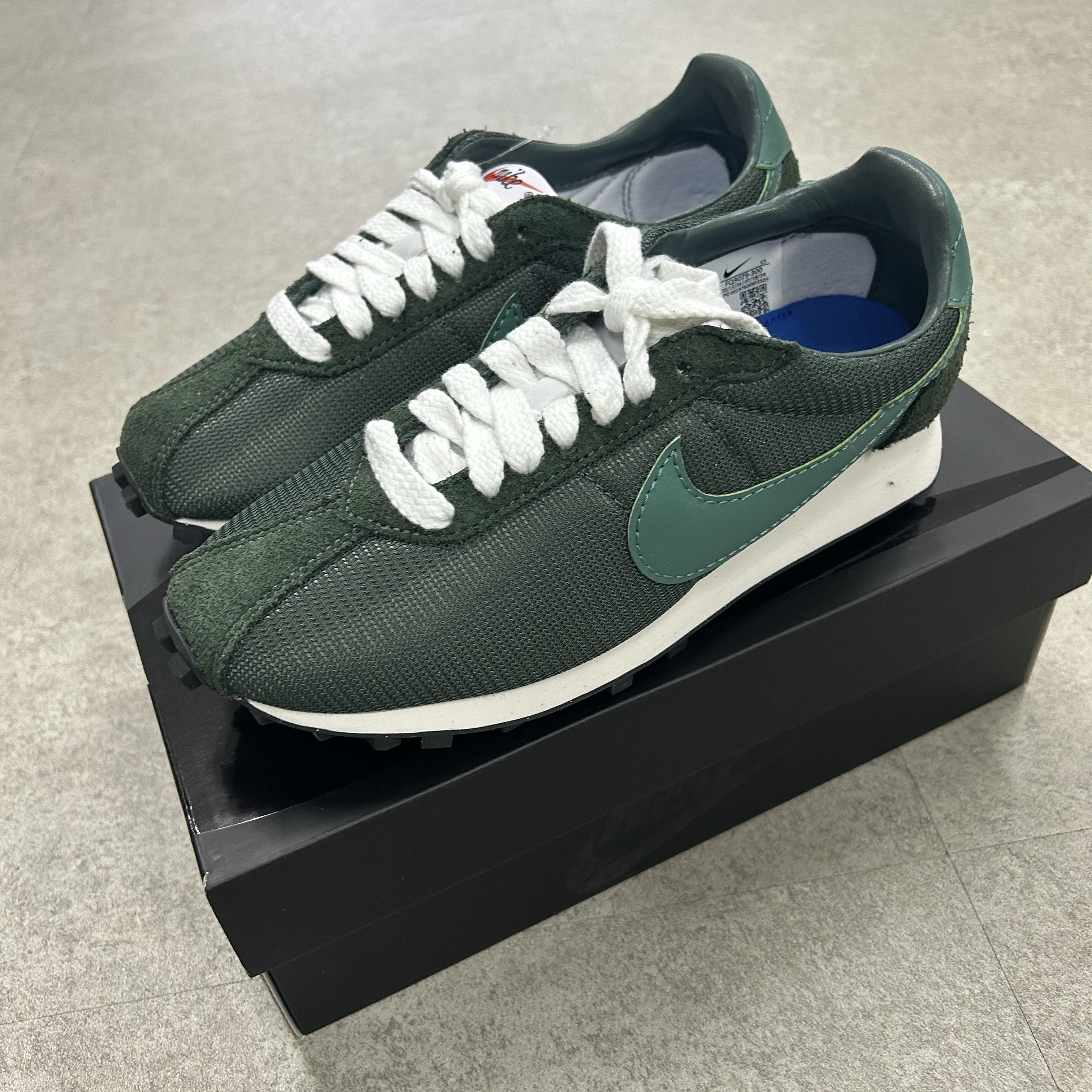 Nike LD-1000 SP Vintage Green and Bicoastal 착용 스타일 - 1