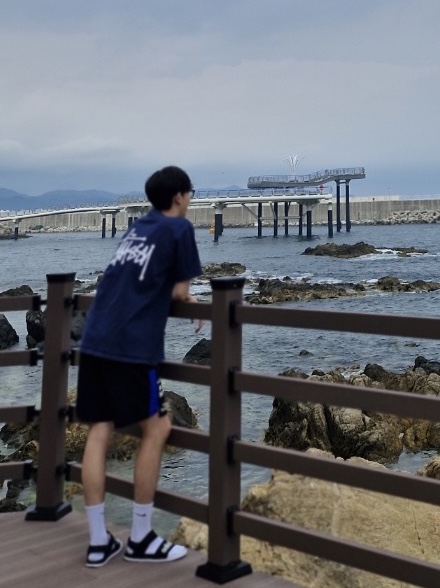 Stussy Basic Stussy T-Shirt Navy 2024, 2025 착용 스타일