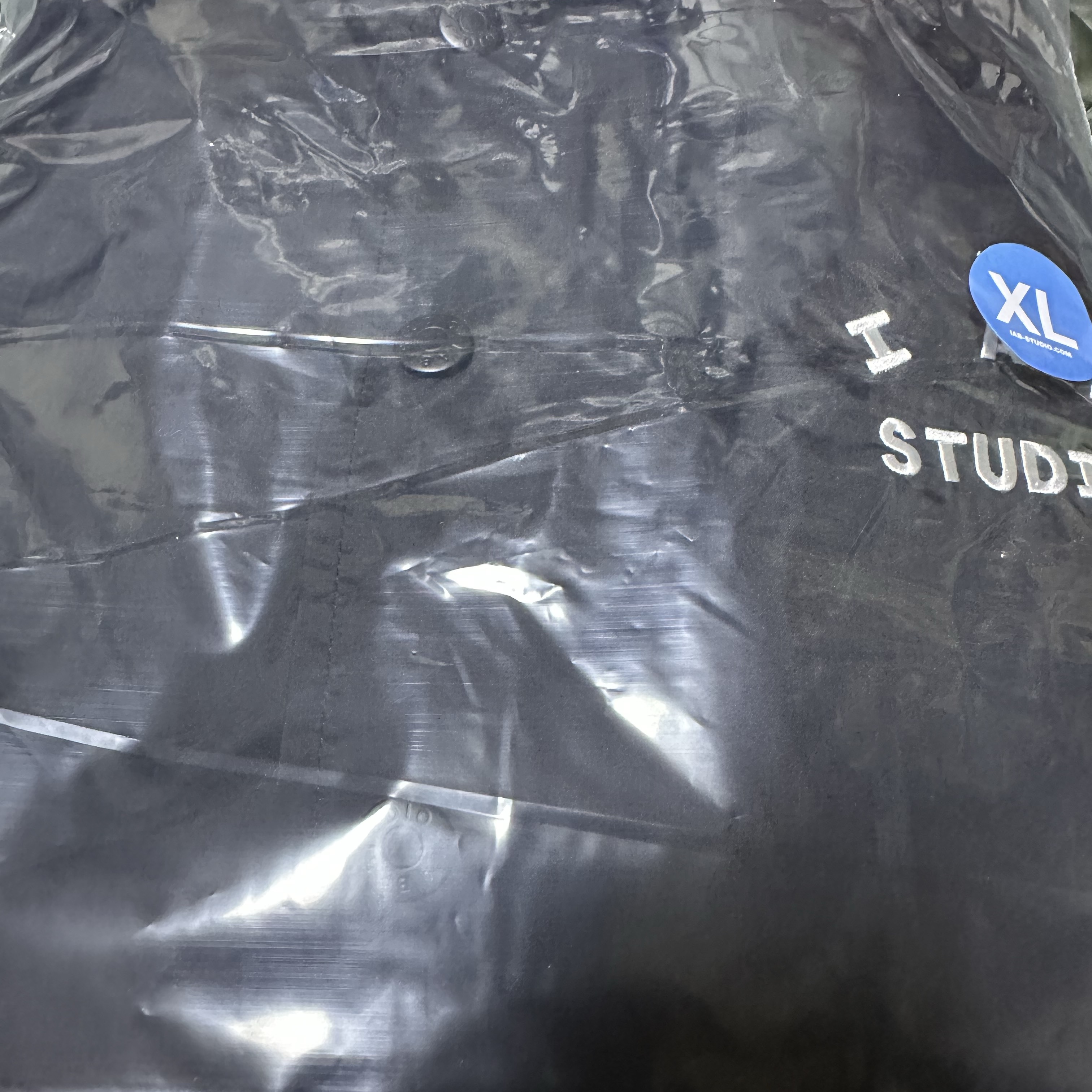 IAB Studio Coach Jacket Black 착용 스타일