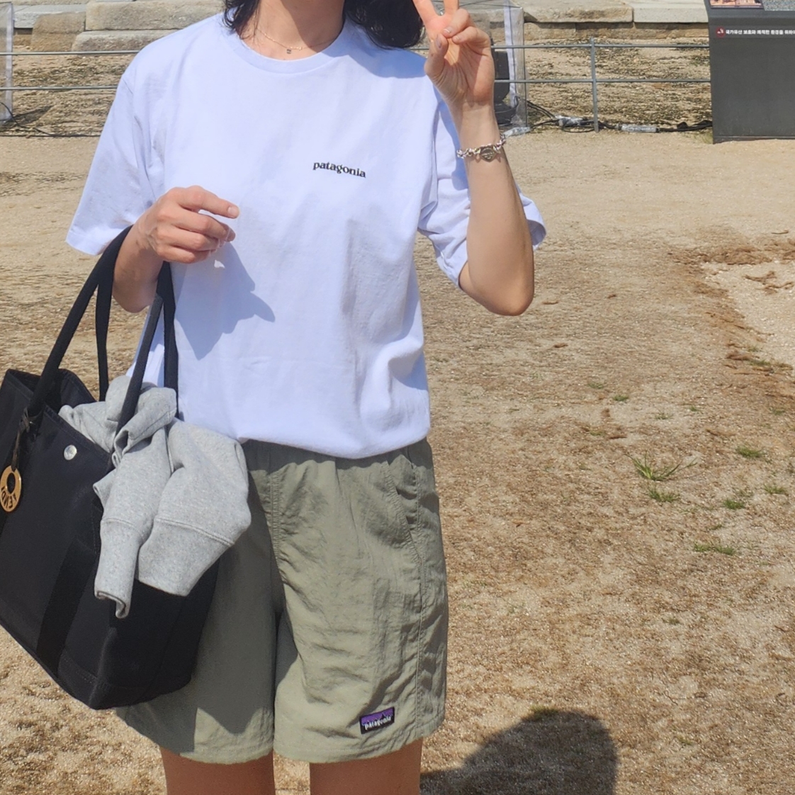 (W) Patagonia Baggies Shorts 5 Inch Garden Green 착용 스타일