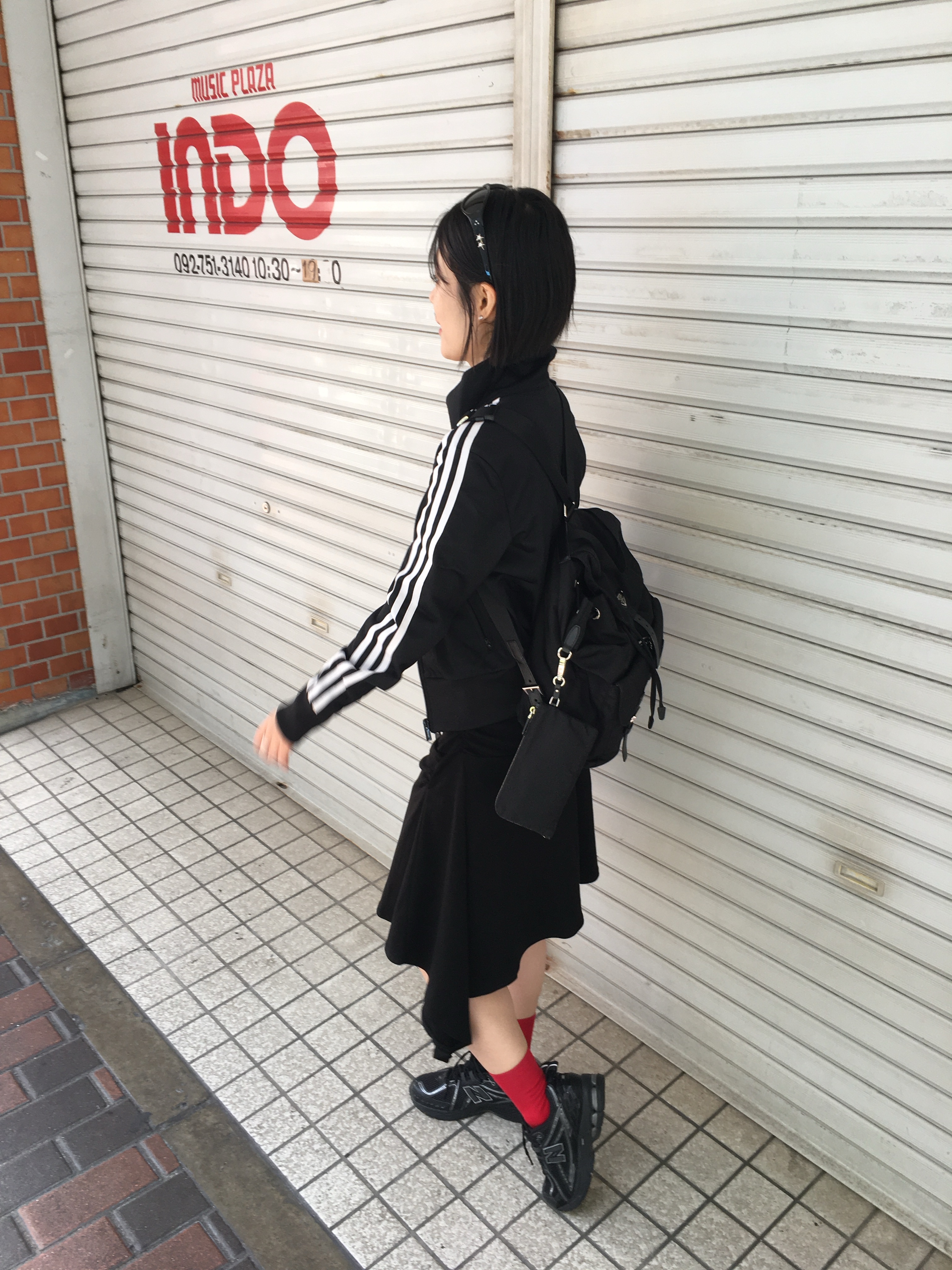 New Balance 1906U Triple Black, (W) Adidas Adicolor Classic Firebird Track Top Black - KR Sizing 착용 스타일