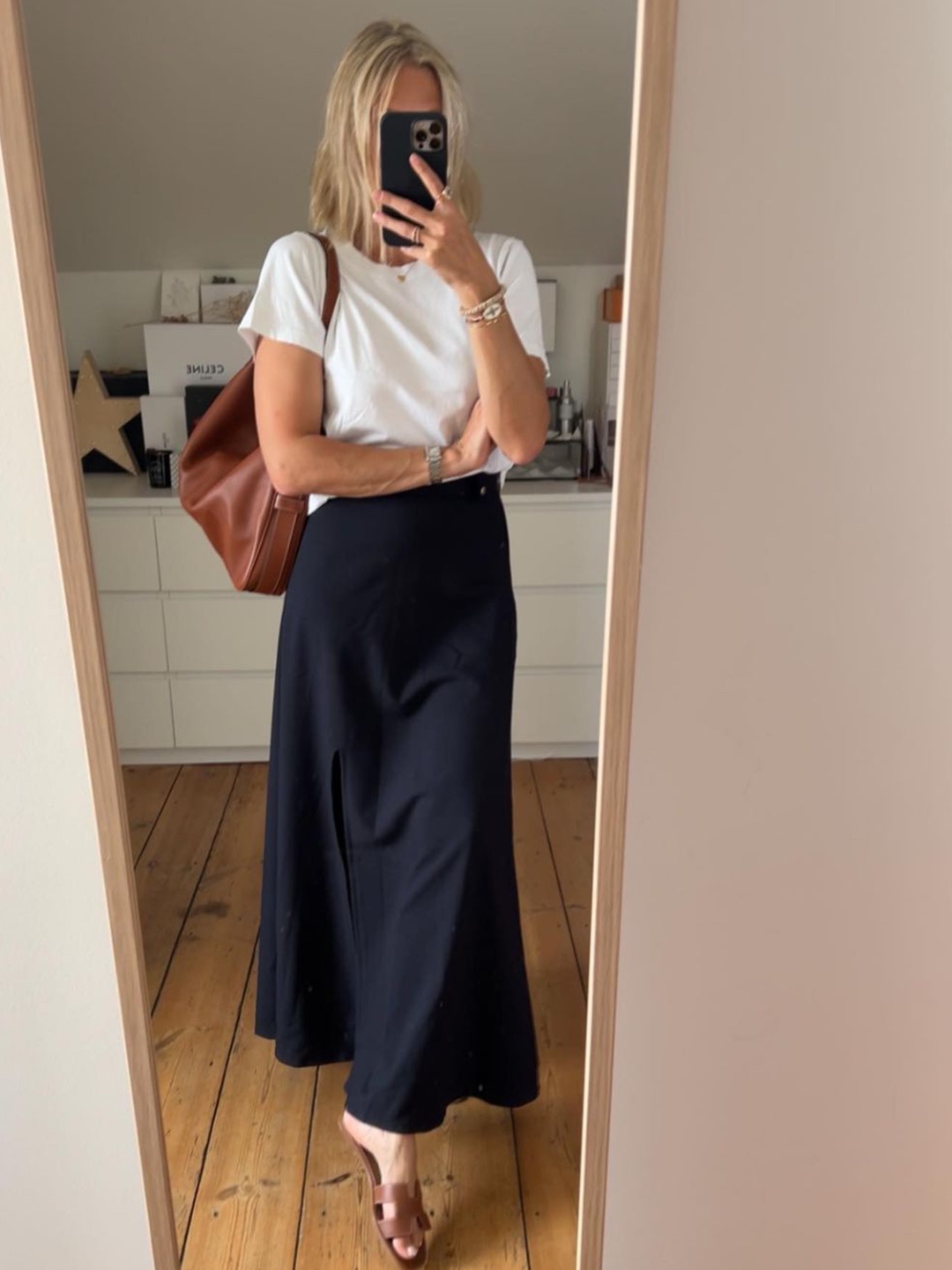 GOEN.J Trouser Motif Asymmetric Draped Front Wool Blend Midi Skirt Black, (W) Nike NSW High Waisted Woven Skirt Black - US/EU 착용 스타일 - 3