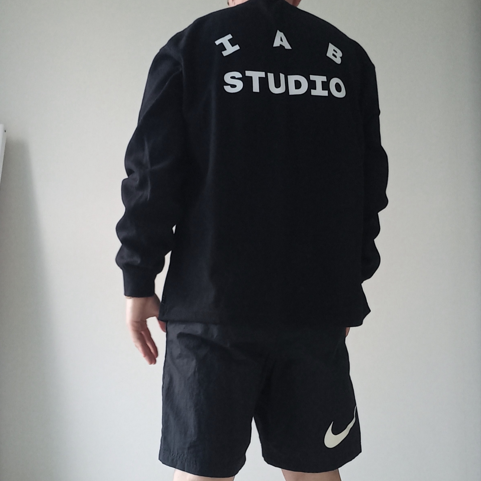 IAB Studio Long Sleeve Black - 23FW, Nike x Stussy Shorts Black (FJ9167-010) 착용 스타일 - 1