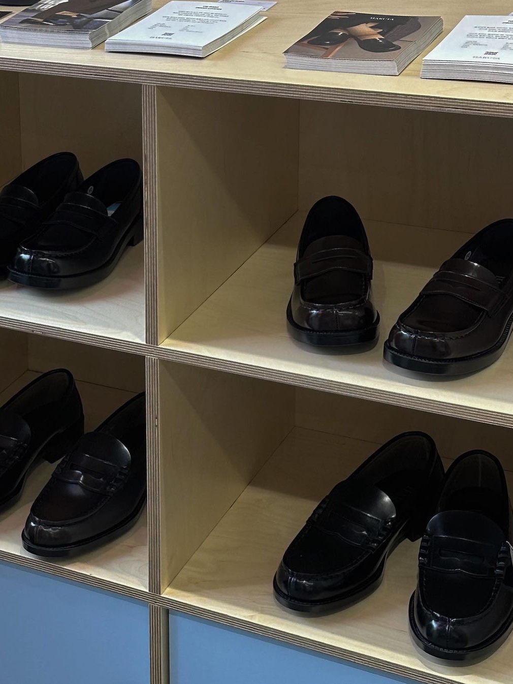 Haruta HS-4900 Oiko Loafer Black 착용 스타일 - 6