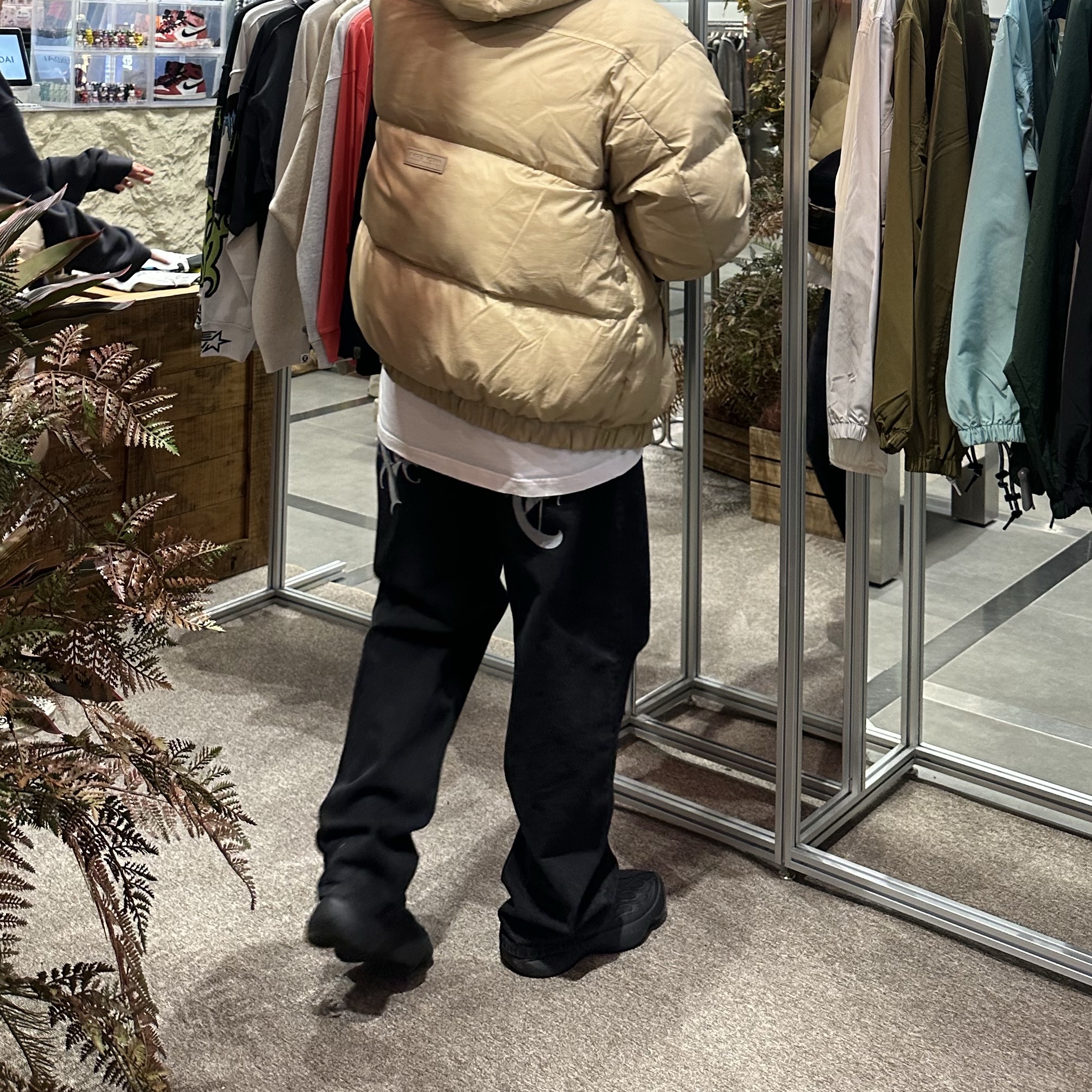Palace EL Script P90 Baggy Jean Black - 24FW, Asics x Taka x One Ok Rock One Black 착용 스타일