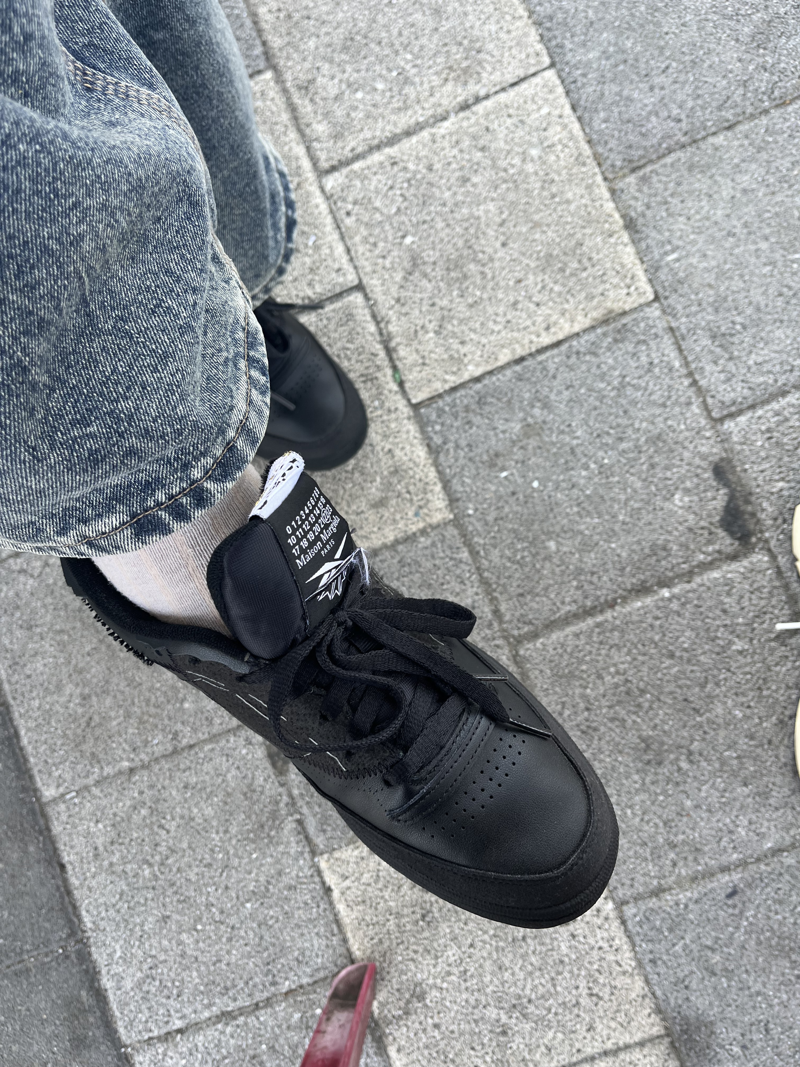 Reebok x Maison Margiela Club C Memory of Shoes Black 착용 스타일