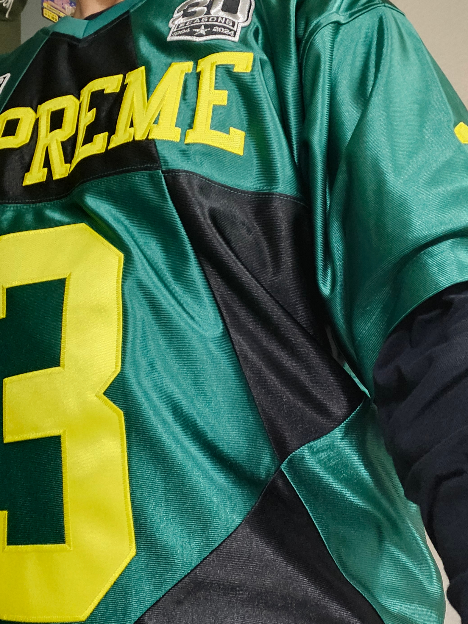 Supreme Star Football Jersey Dark Green - 24FW 착용 스타일 - 2