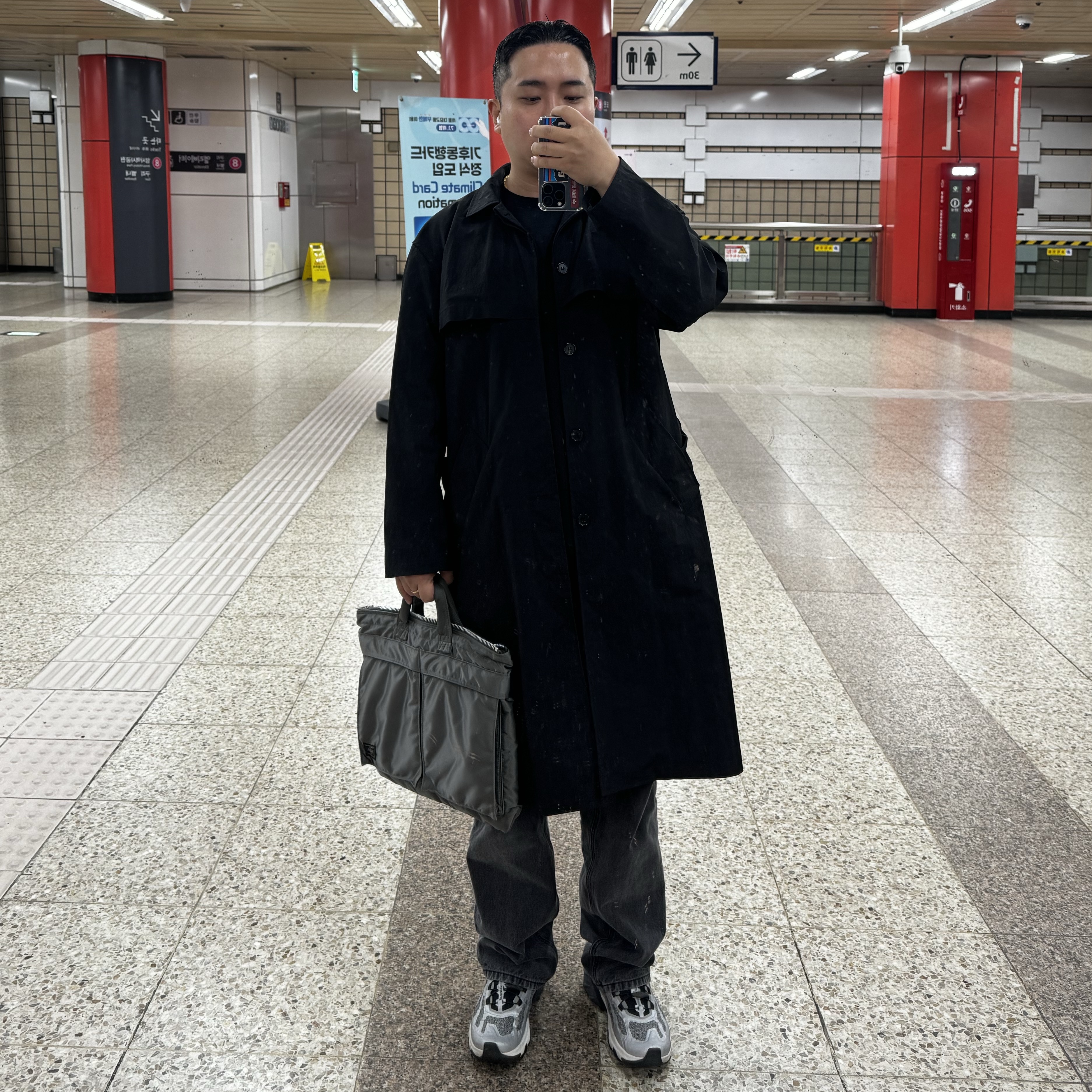 Salomon Speedverse PRG Silver Frost Grey Lunar Rock, Porter Tanker 3Way Briefcase Silver Grey 착용 스타일