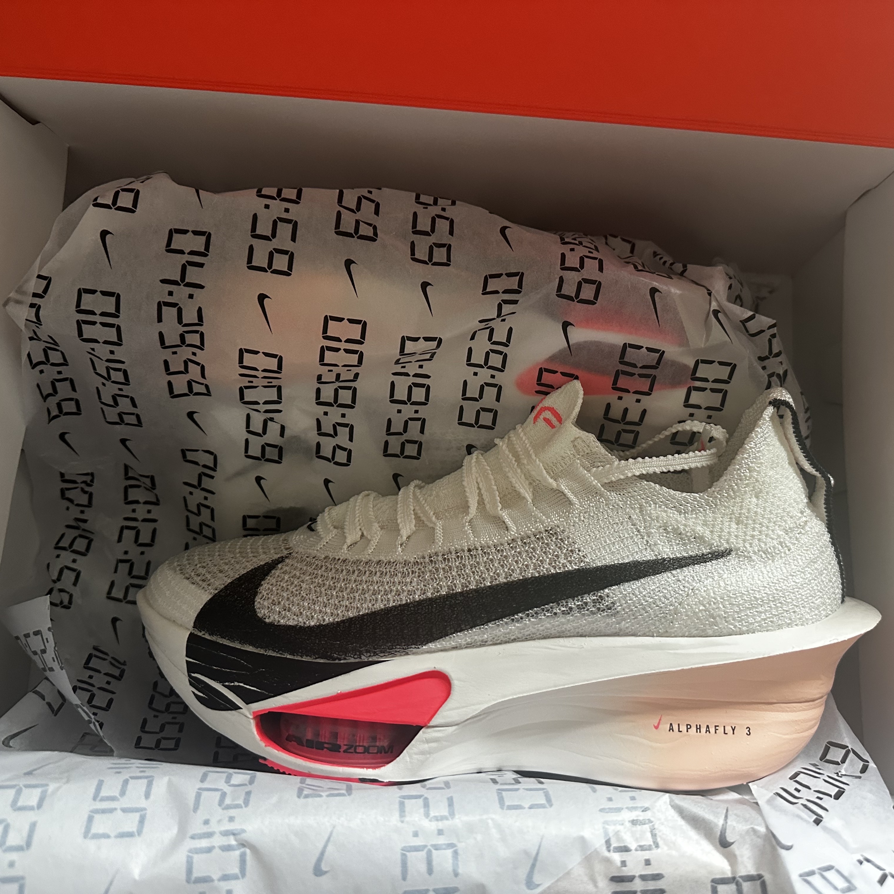 (W) Nike Air Zoom Alphafly Next% 3 Sail Crimson Tint 착용 스타일 - 2