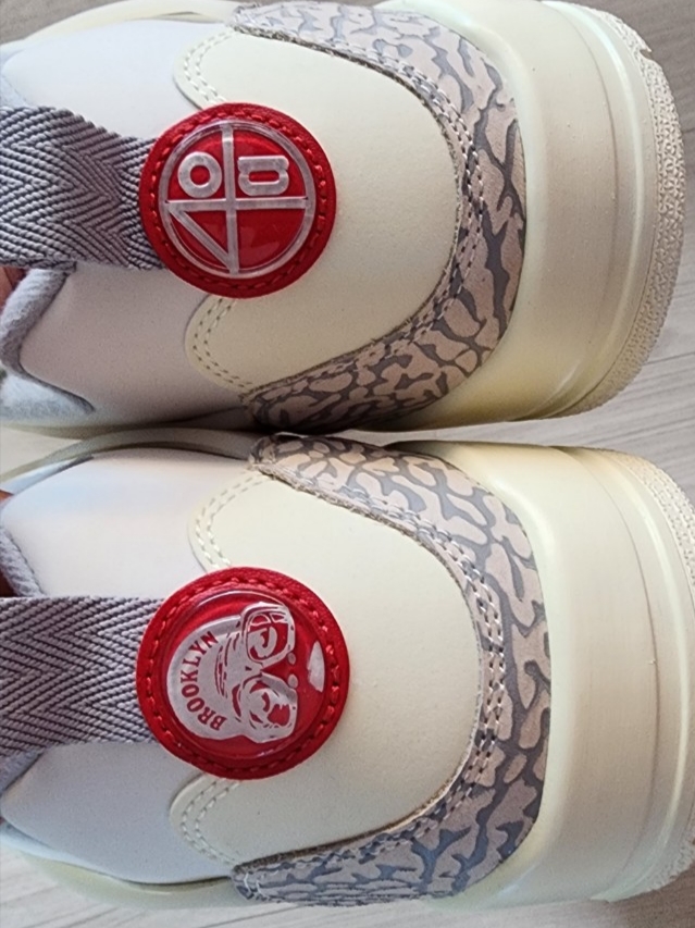 Jordan Spizike Low Coconut Milk Smoke Grey 착용 스타일