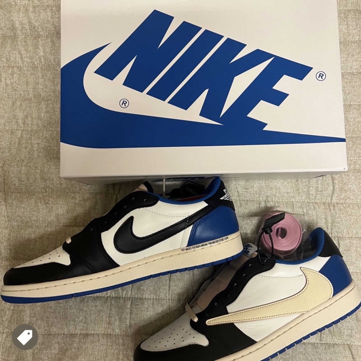 Jordan 1 x Travis Scott x Fragment Retro Low OG SP Military Blue 착용 스타일