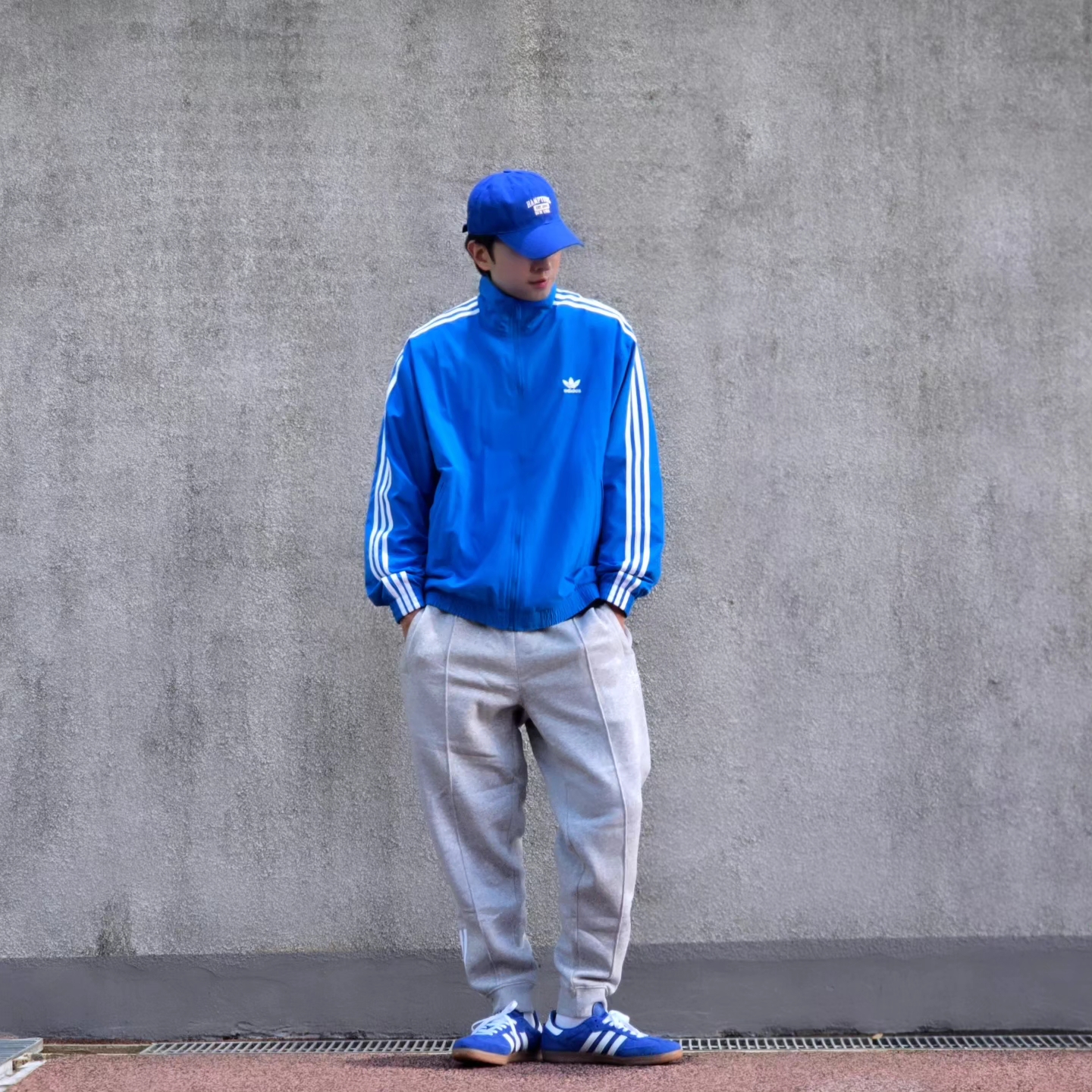 Adidas Adicolor Woven Firebird Track Top Blue Bird  - KR Sizing, Adidas Adicolor Woven Firebird Track Top Blue Bird  - US Sizing 착용 스타일 - 2