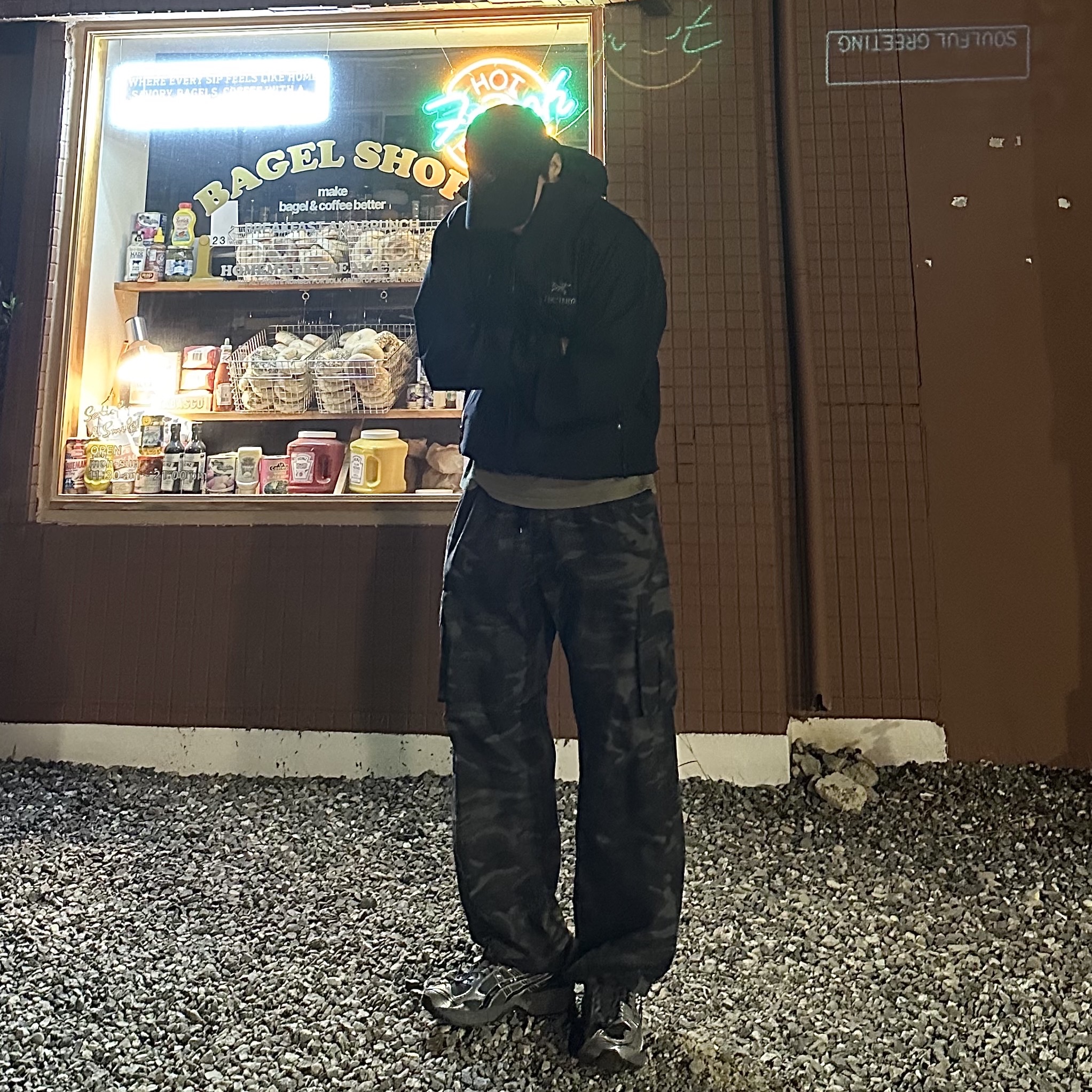 Arc'teryx Beta LT Jacket Black, Asics x Unaffected Gel-Kayano 14 Silver Moon 착용 스타일