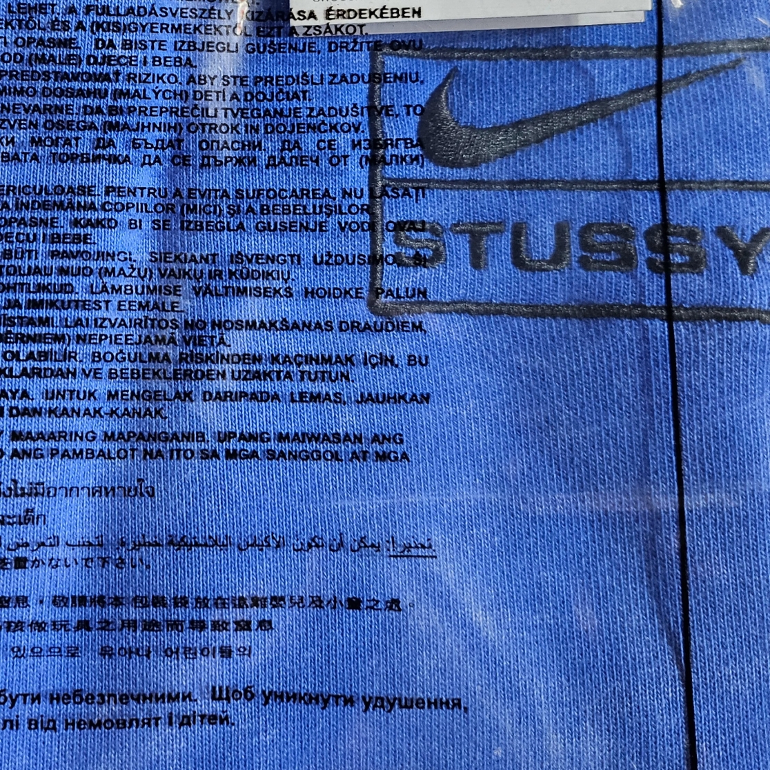 Nike x Stussy NRG Acid Washed Crewneck Game Royal (DR4024-480) 착용 스타일
