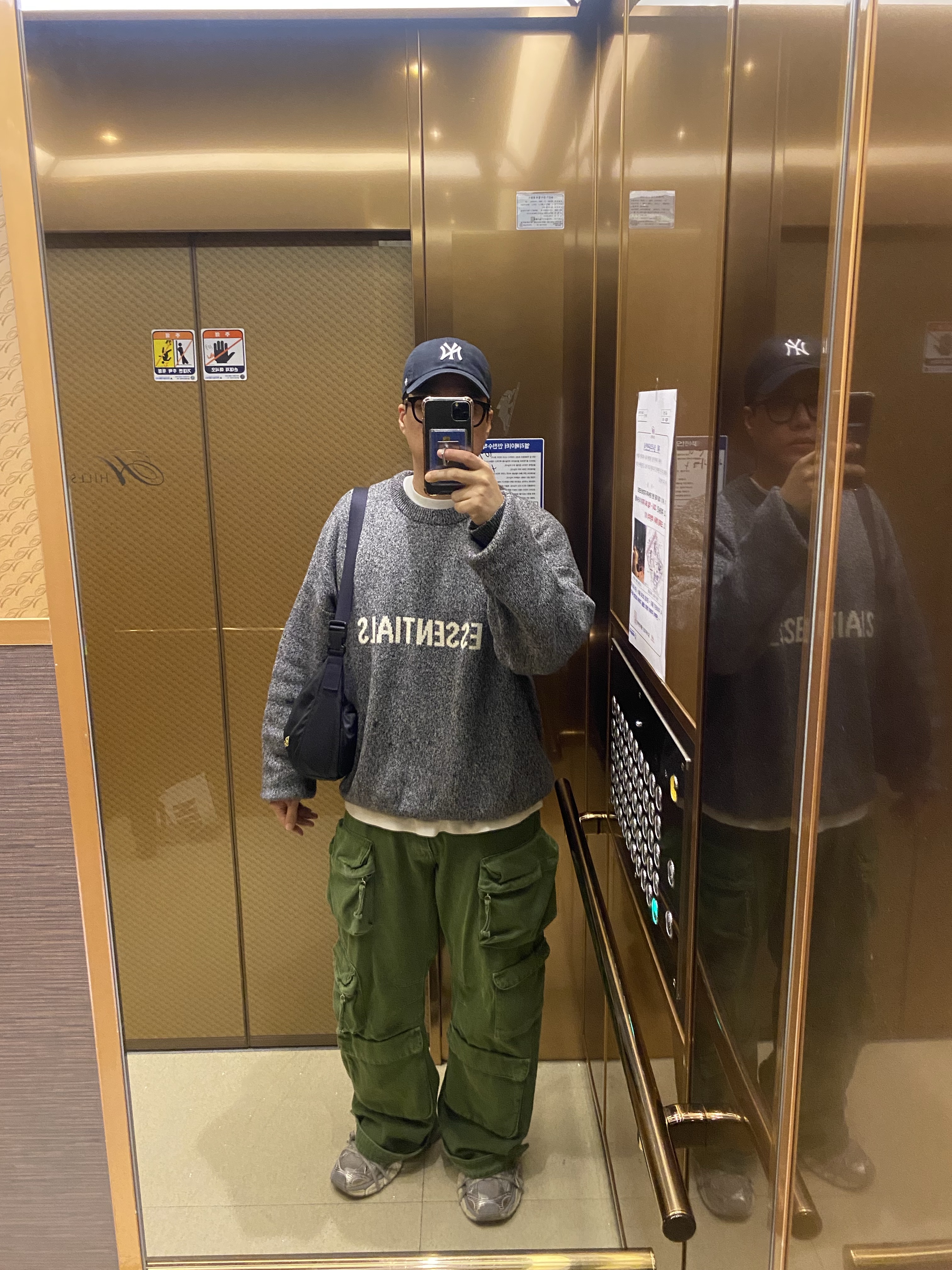 Balenciaga 3XL Sneakers Light Beige, 47 Brand New York Yankees BW Clean Up Black 착용 스타일