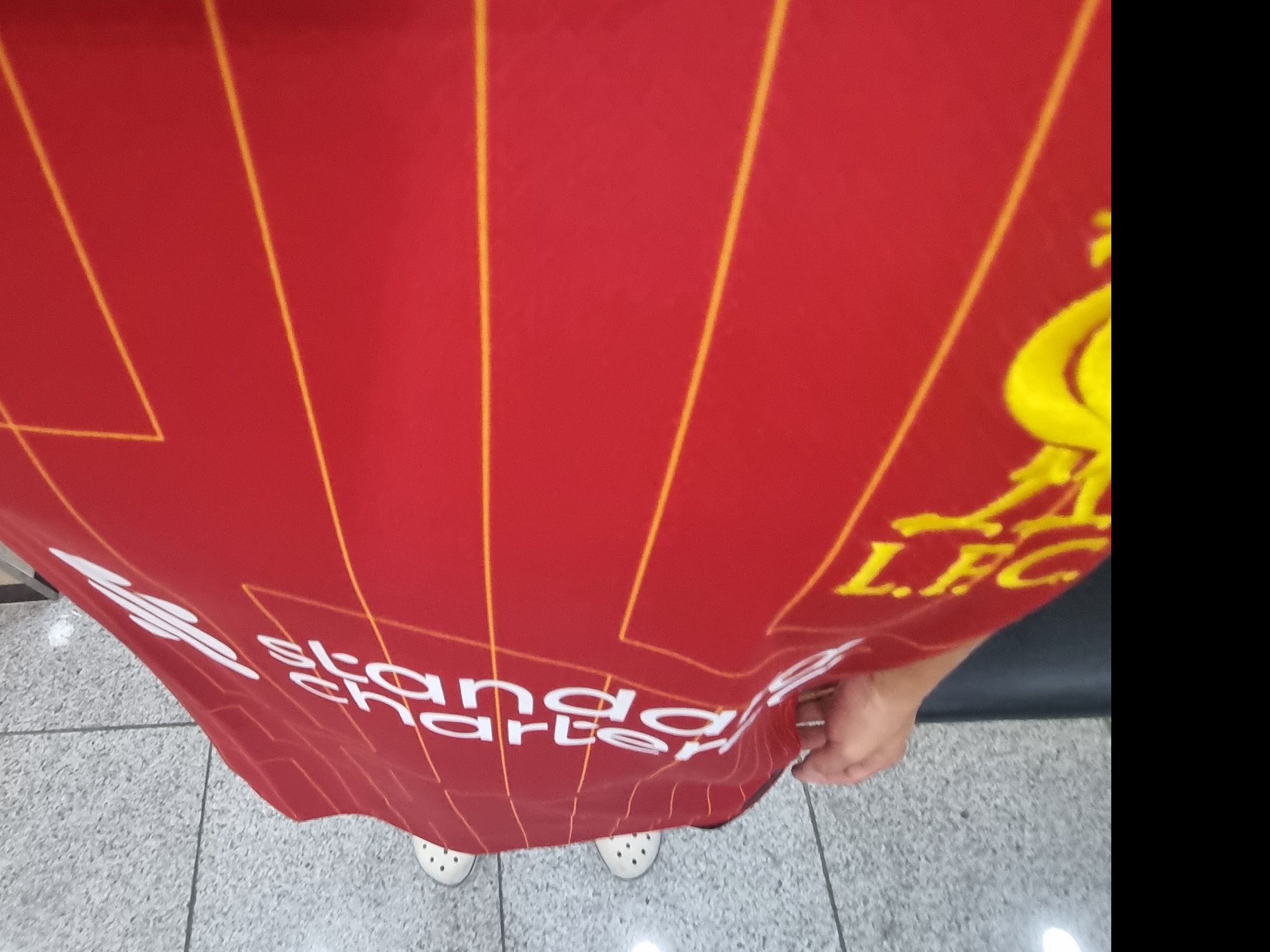 Nike Liverpool FC 2024/25 Dri-Fit Stadium Home Jersey Gym Red White Chrome Yellow (Non Marking Ver.) 착용 스타일 - 2