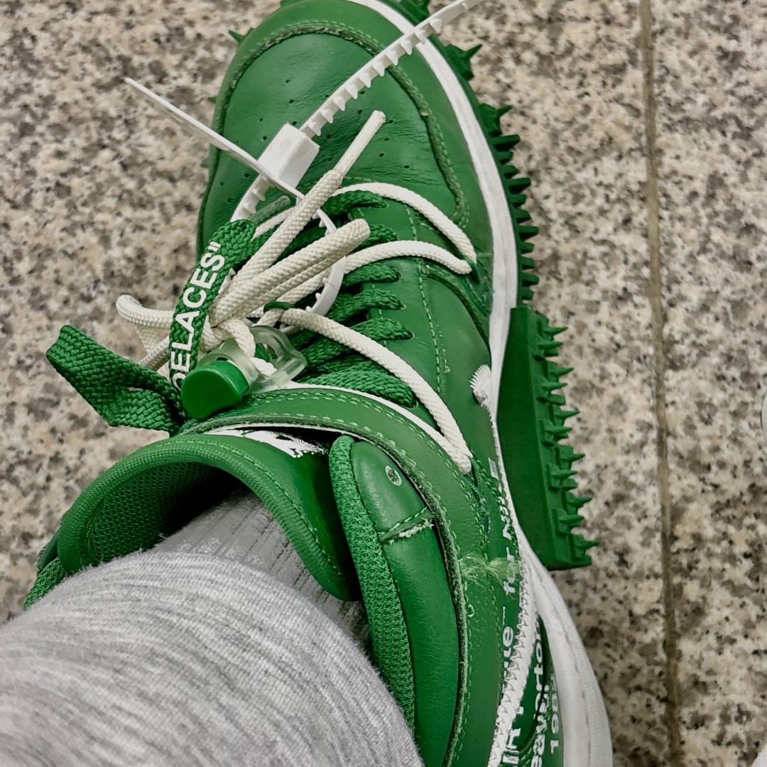 Nike x Off-White Air Force 1 Mid SP Leather Pine Green 착용 스타일