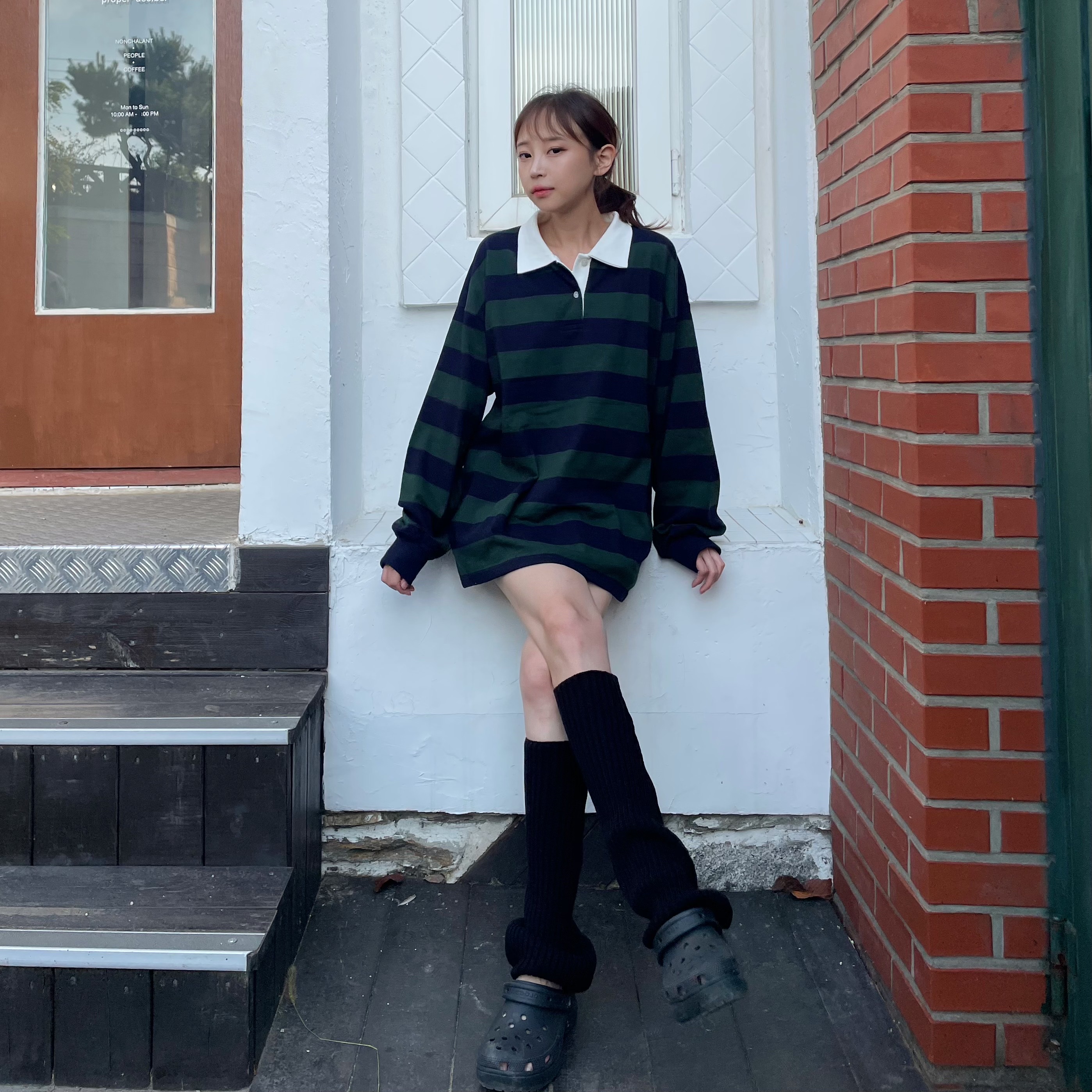(W) Crocs Classic Platform Clog Black 착용 스타일