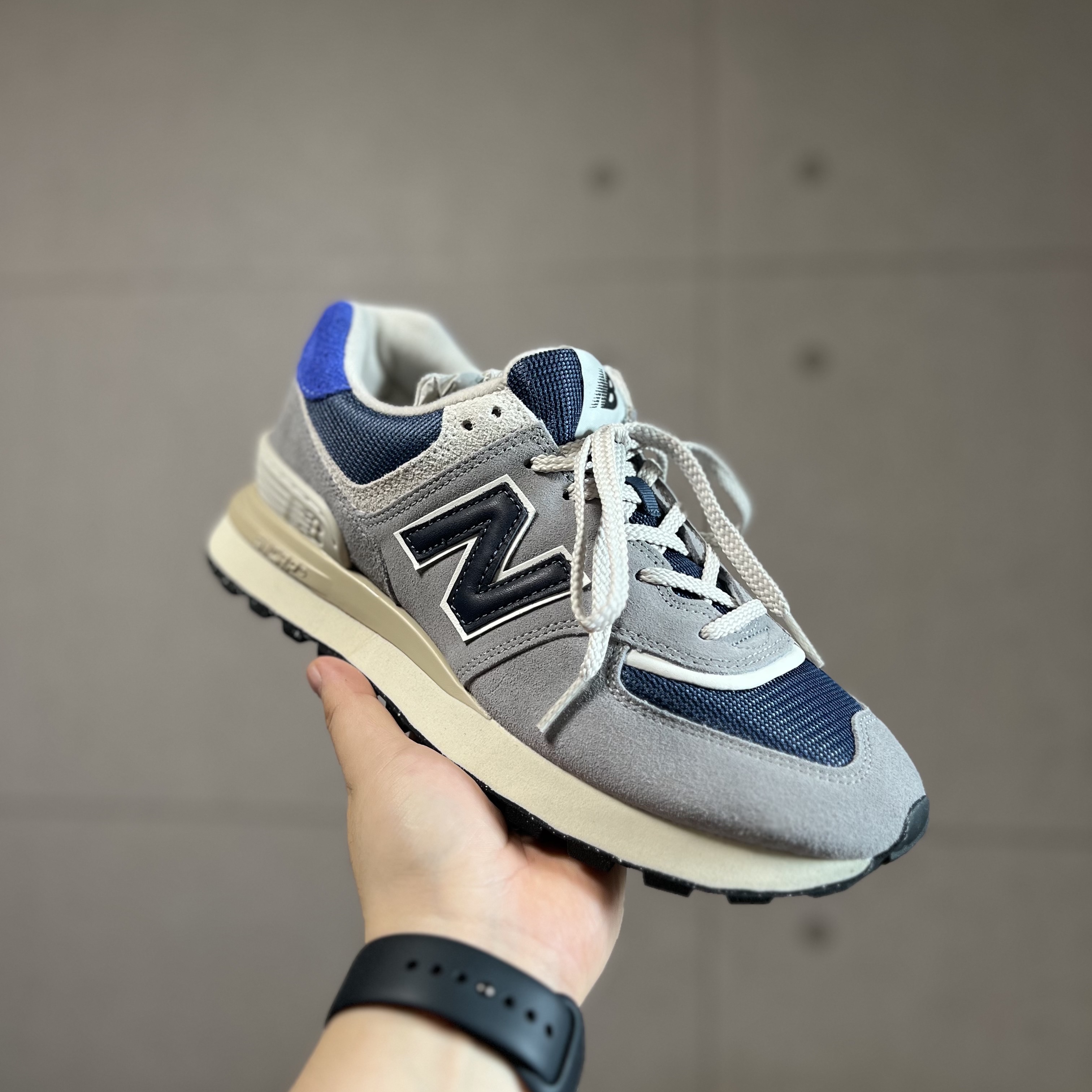 New Balance 574 Legacy Arctic Grey 착용 스타일 - 1