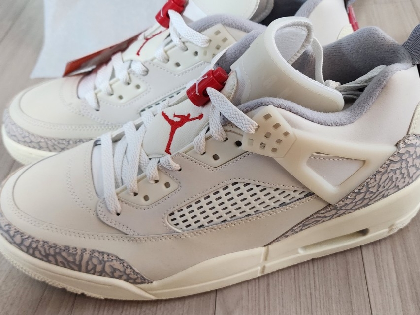 Jordan Spizike Low Coconut Milk Smoke Grey 착용 스타일