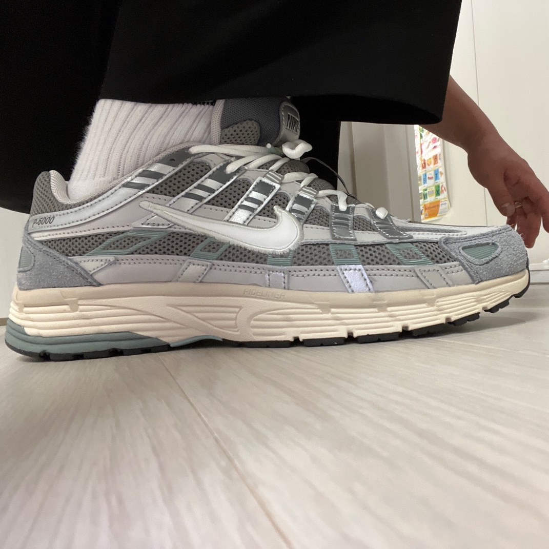 Nike P-6000 Flat Pewter Light Iron Ore 착용 스타일 - 1