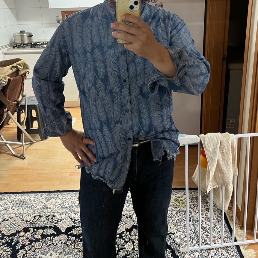 Kapital 5 oz. Magpie Denim Western Shirt Light Indigo 착용 스타일