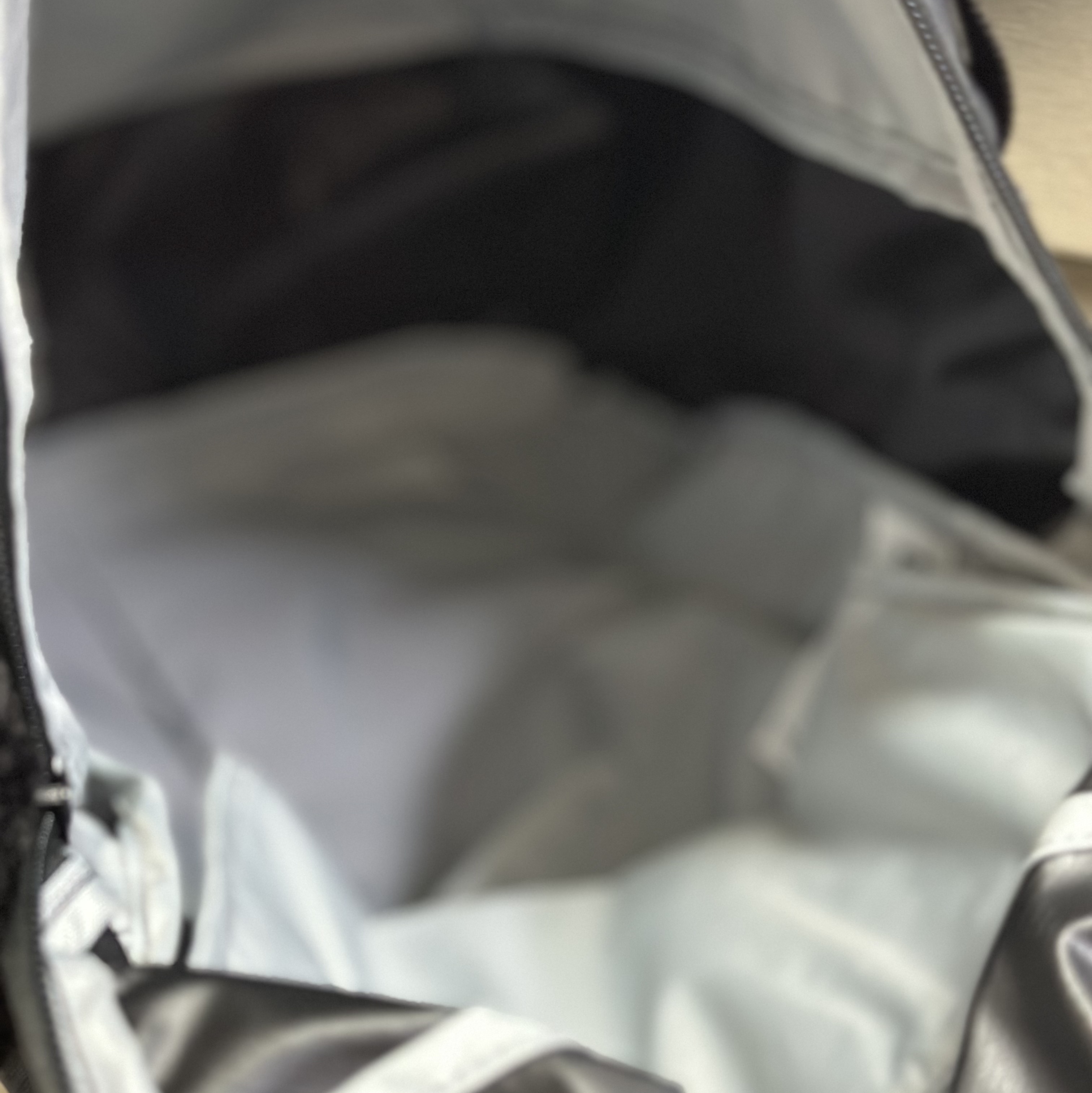 Arc'teryx Heliad 15 Backpack Black 착용 스타일 - 2