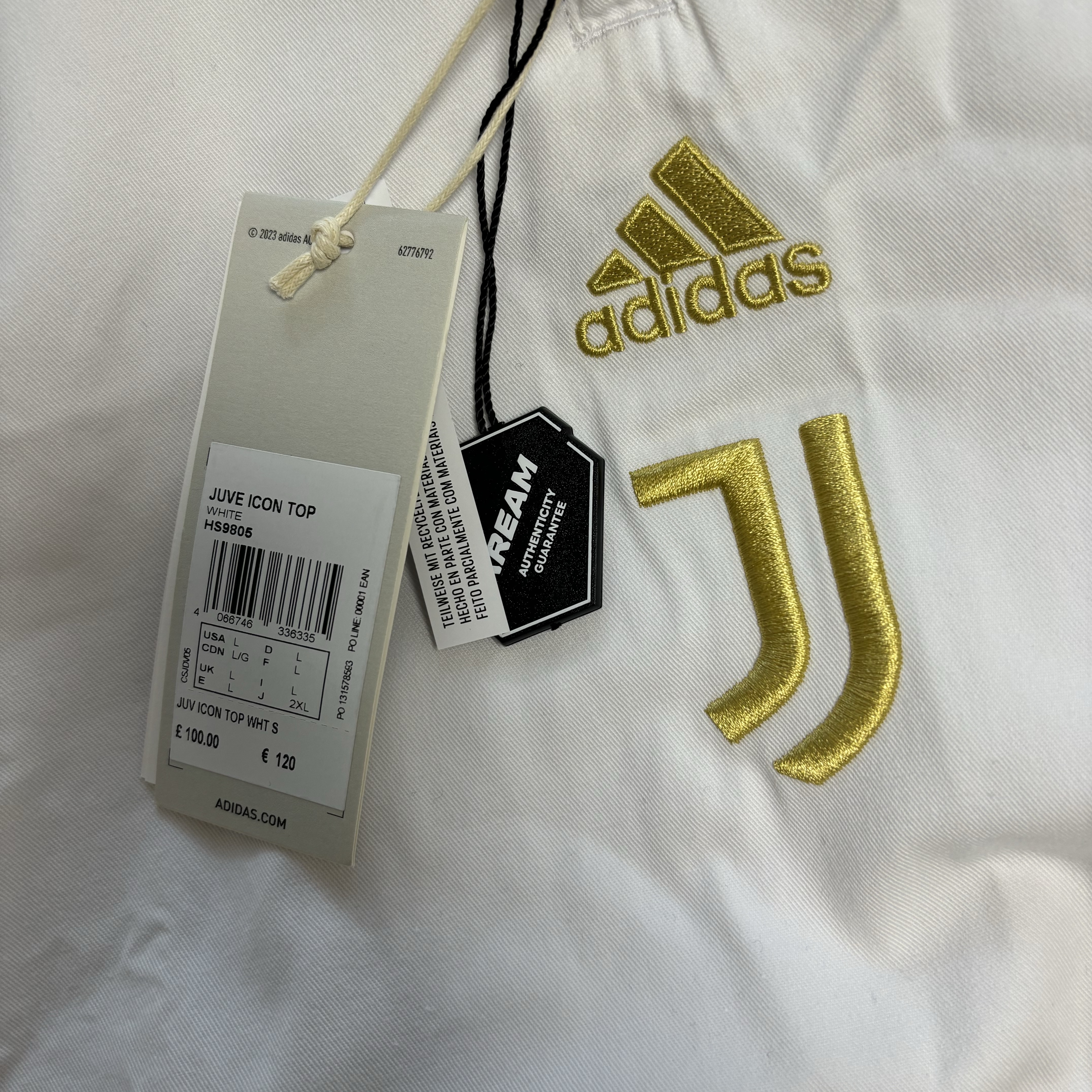 Adidas Juventus Icon Top White - US Sizing 착용 스타일