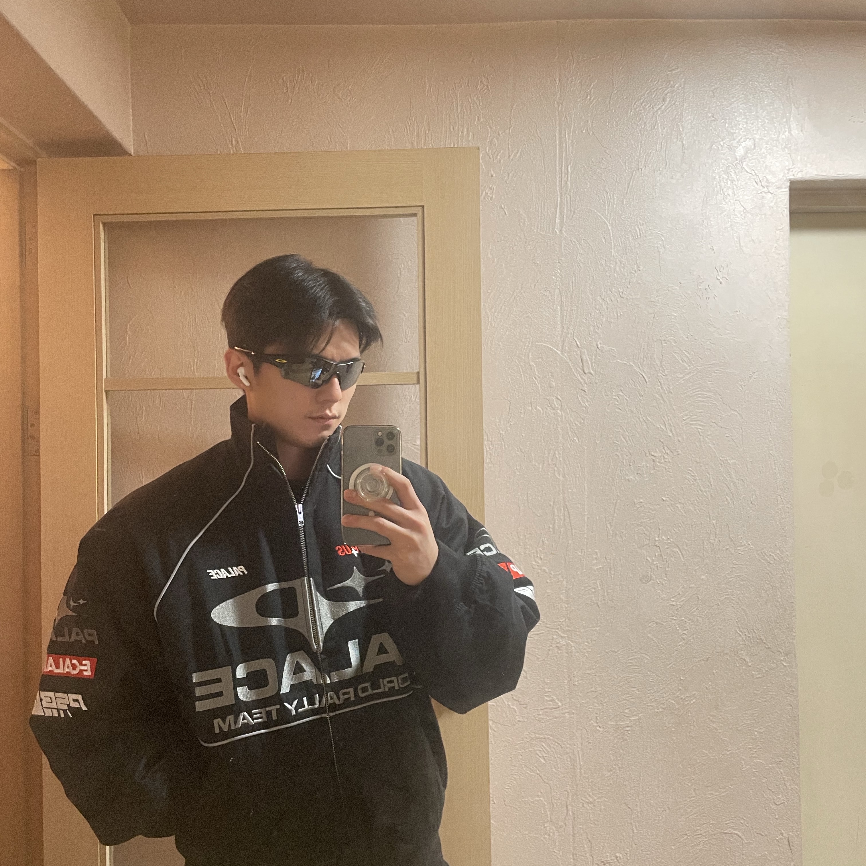 Palace Pally Rally Jacket Black - 24FW 착용 스타일