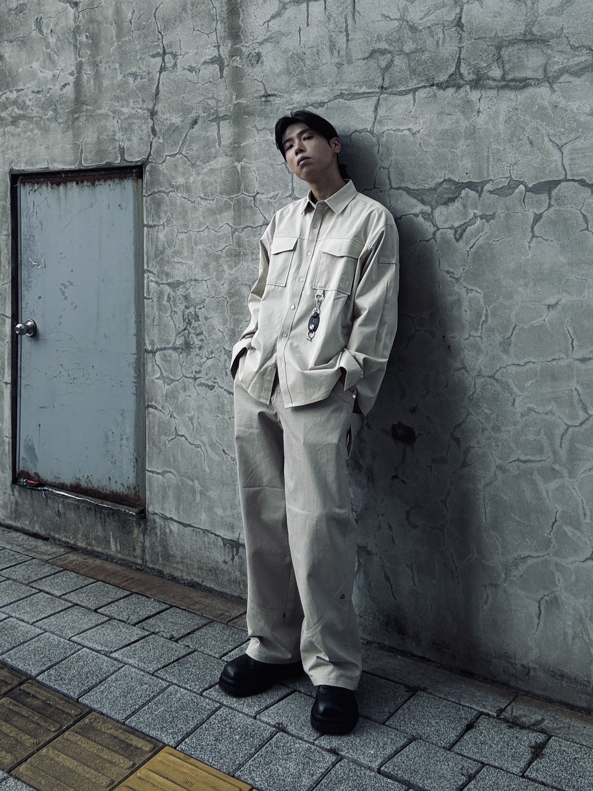 Gentle Monster x Maison Margiela MM007 Black Black 착용 스타일 - 4