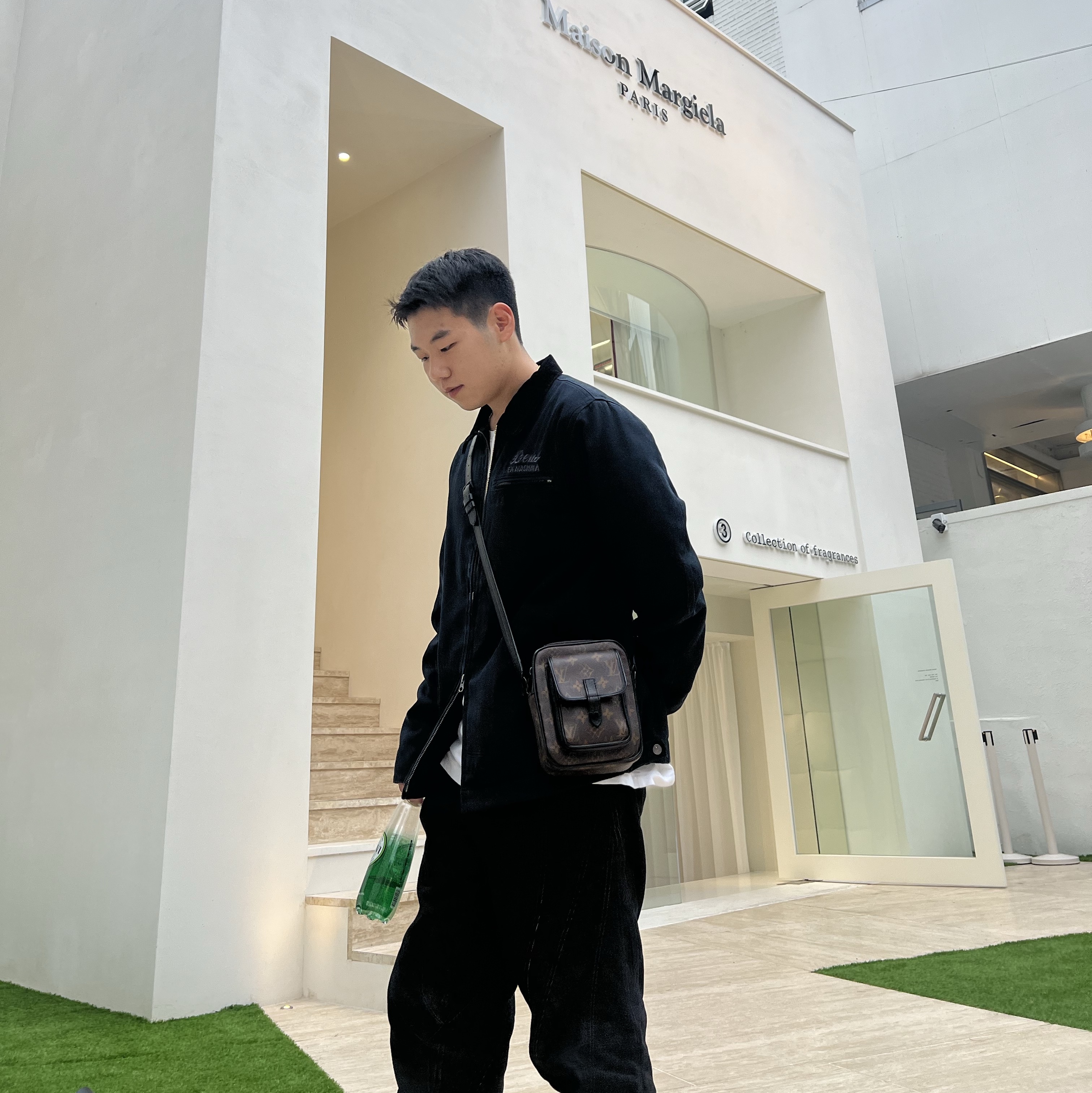 Deus Ex Machina Address Workwear Jacket Black, Gentle Monster x Maison Margiela MM005 Black Black 착용 스타일 - 2