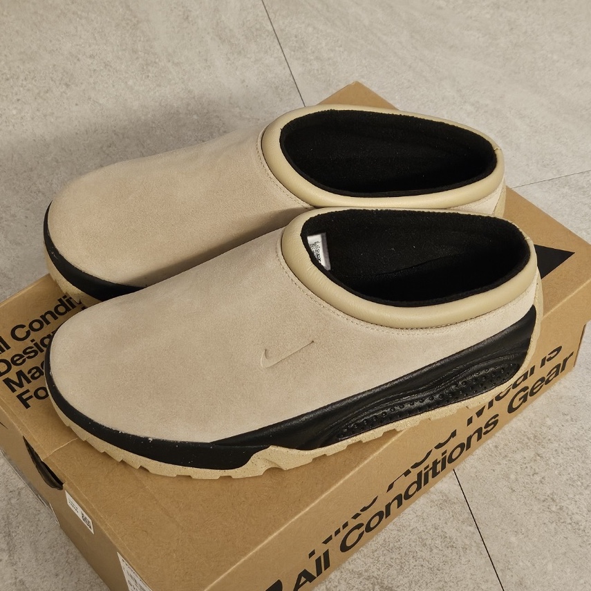 Nike ACG Rufus Limestone and Black 착용 스타일
