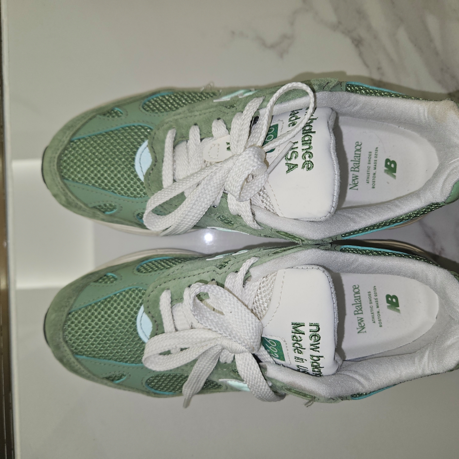 New Balance 993 Made in USA Chive Sea Salt 착용 스타일